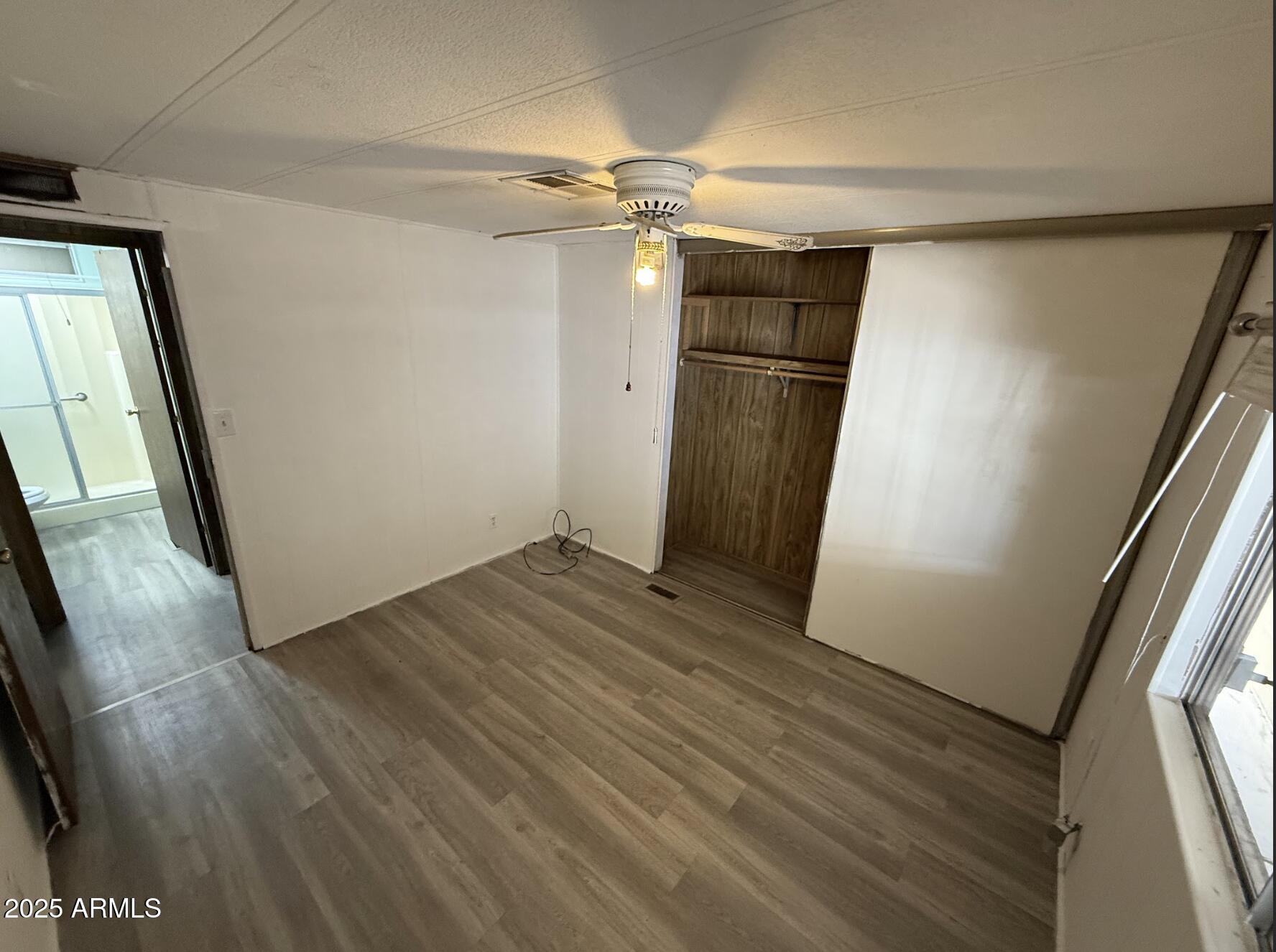 9302 E Broadway Road Property Photo 14