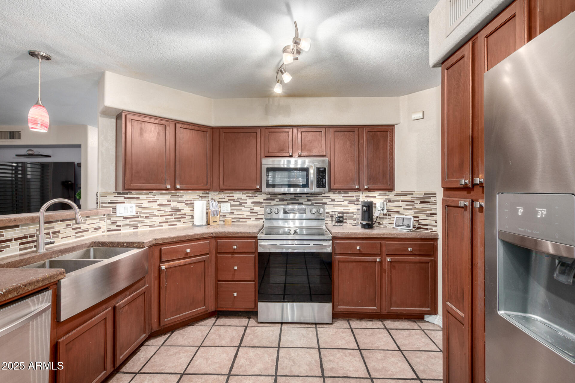 1540 W Orchid Lane Property Photo 4