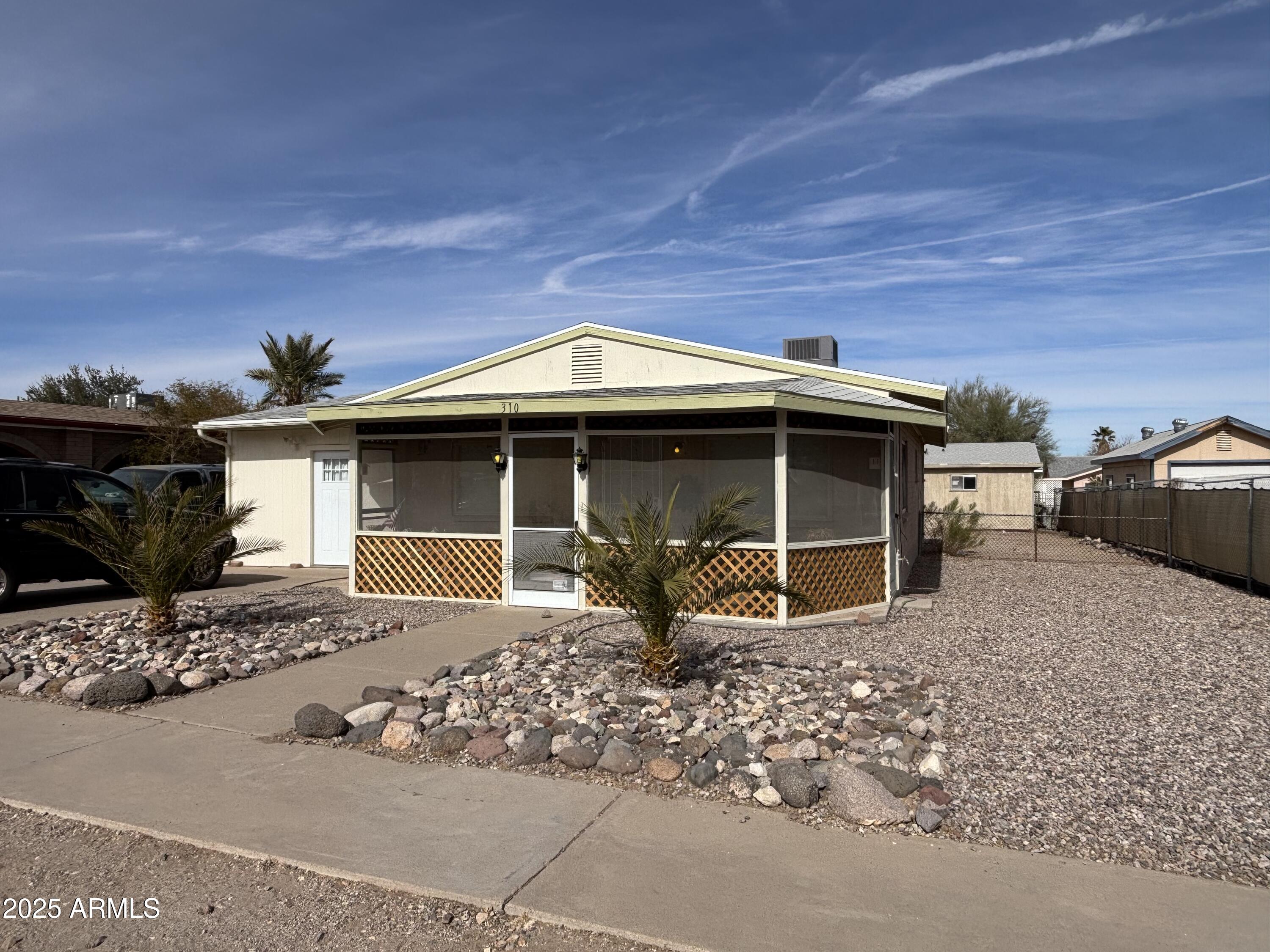 310 W 5th Street Property Photo