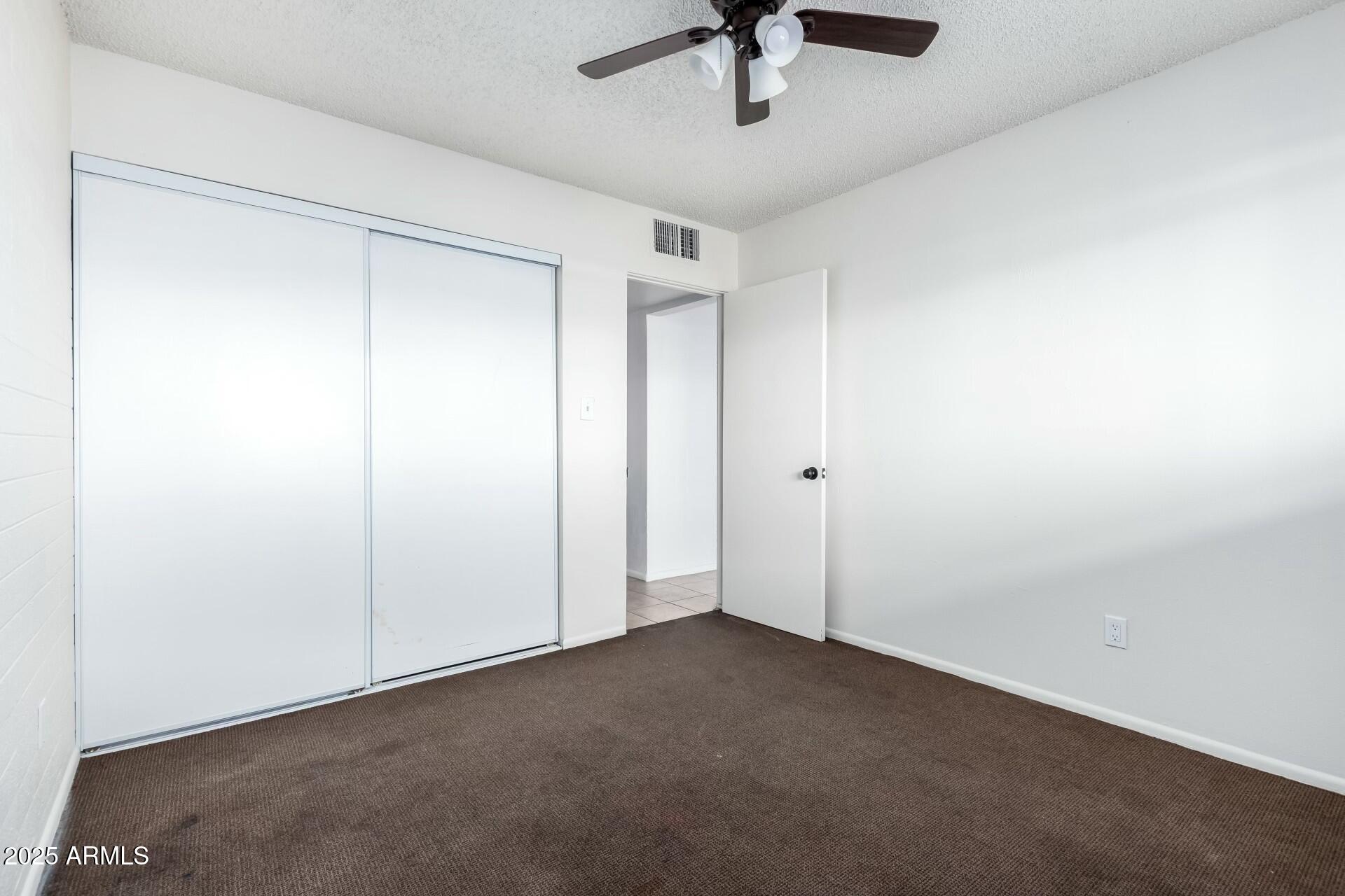 1915 N 26th Place Property Photo 18