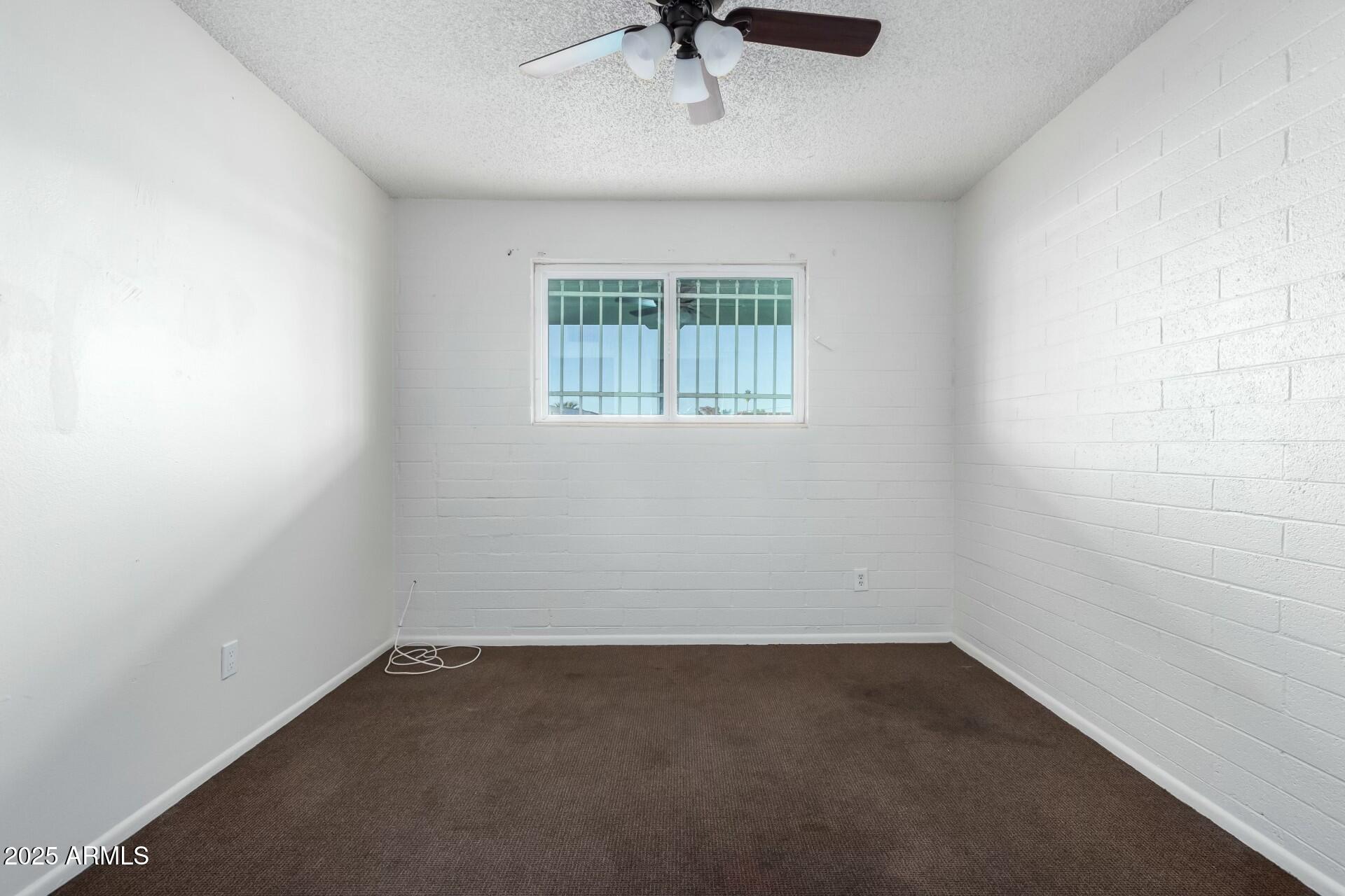 1915 N 26th Place Property Photo 19