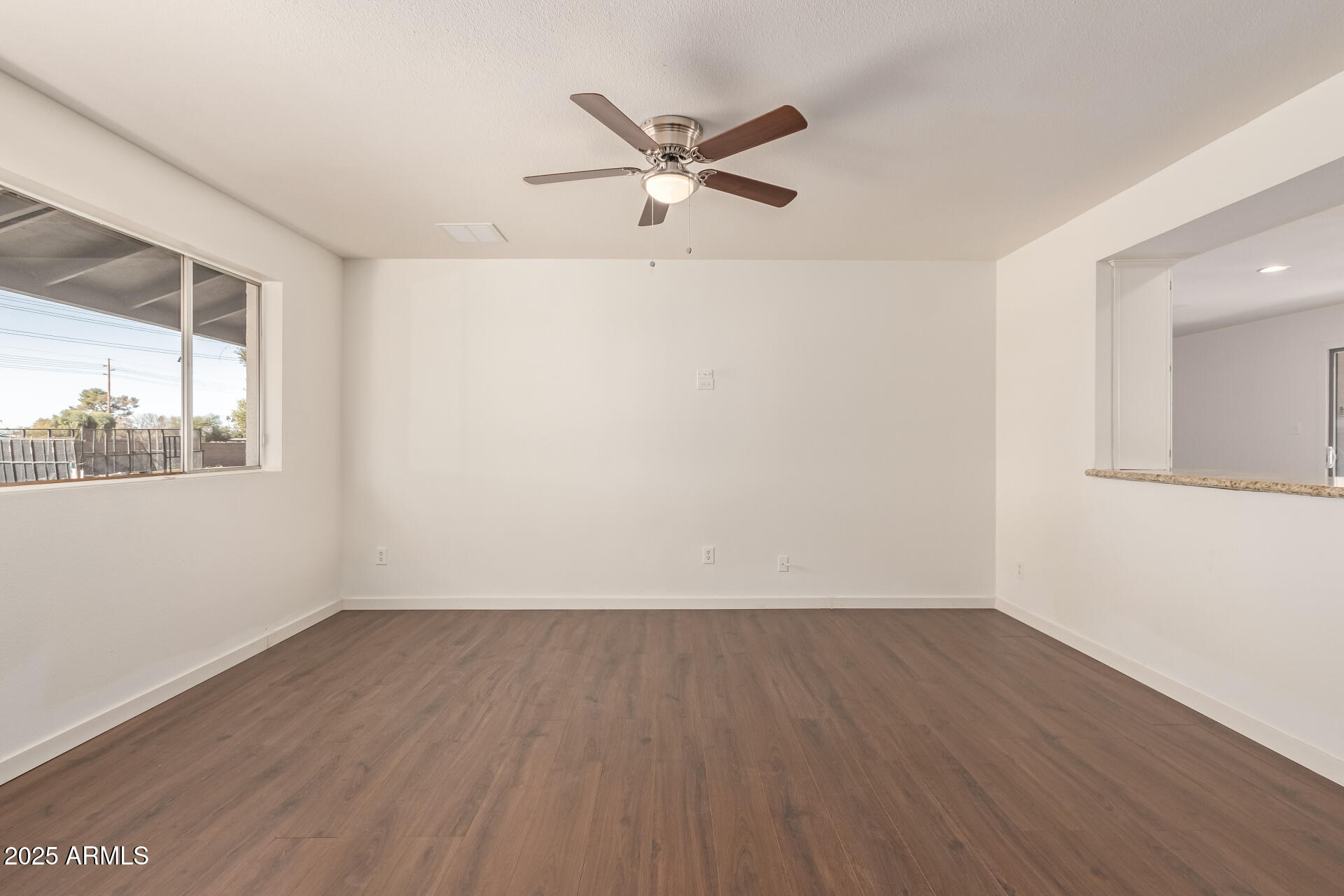 3744 W Malapai Drive Property Photo 5