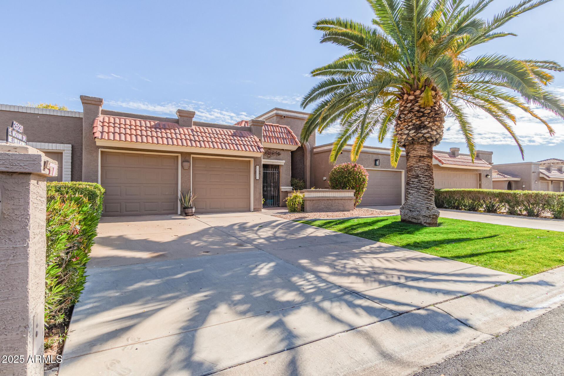 25227 S Mohawk Drive Property Photo 1