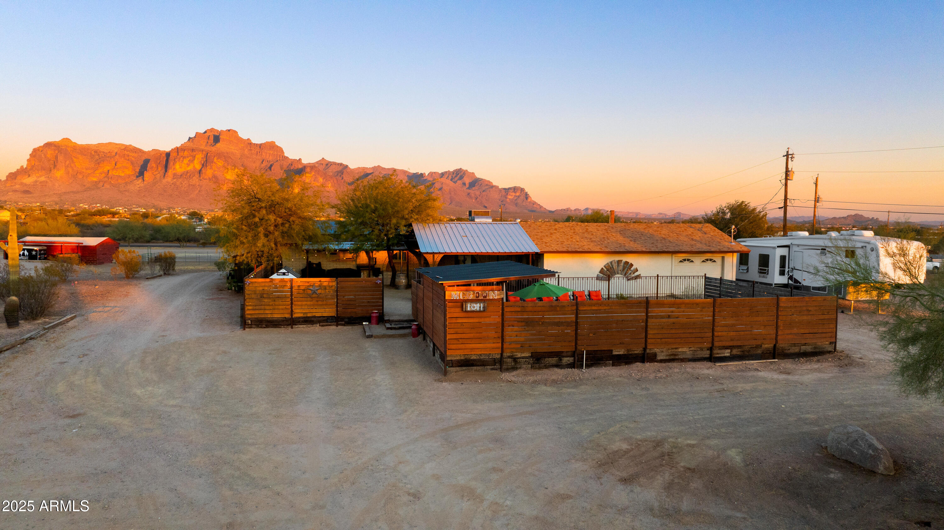 1011 N Vista Road Property Photo 2