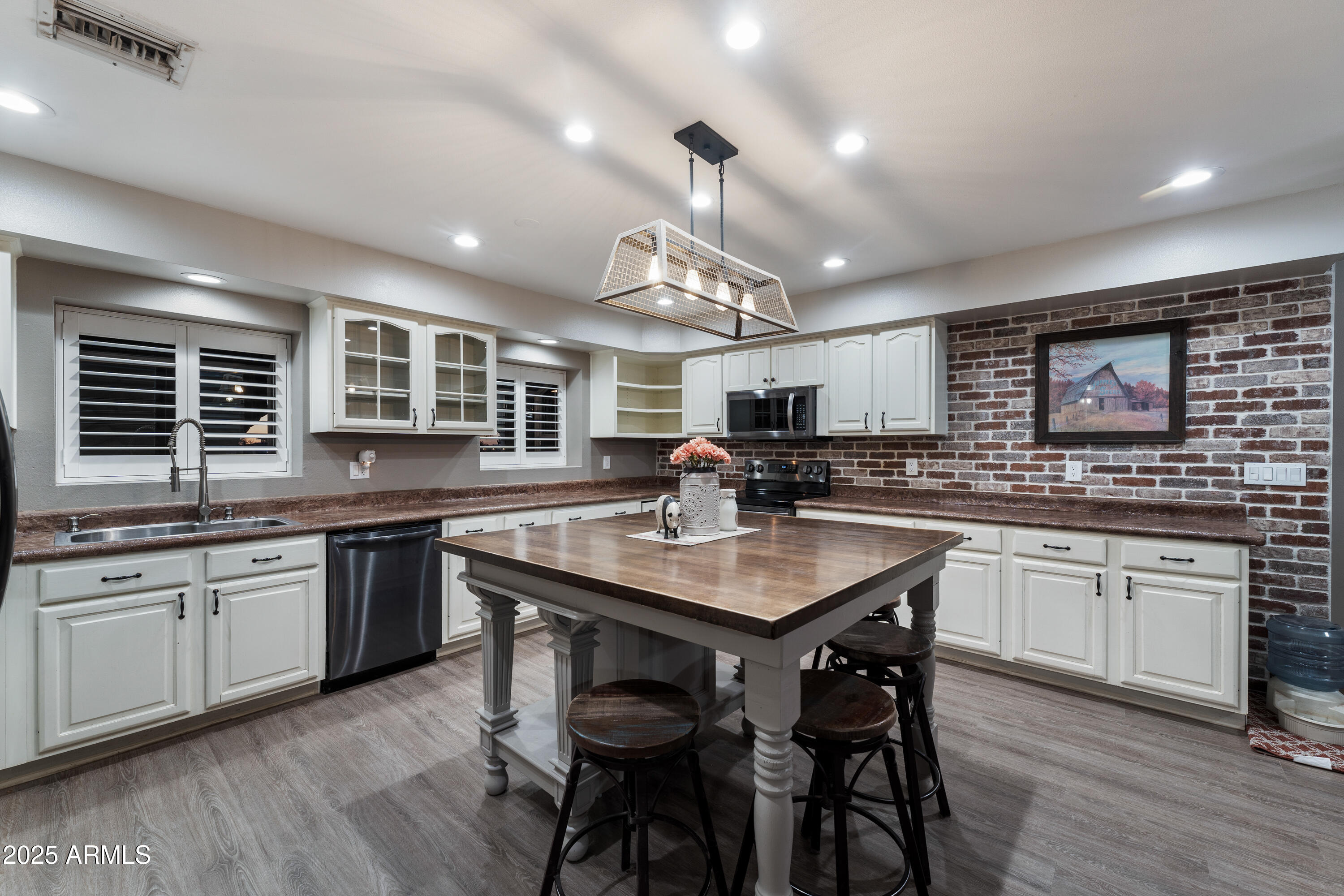 1011 N Vista Road Property Photo 14
