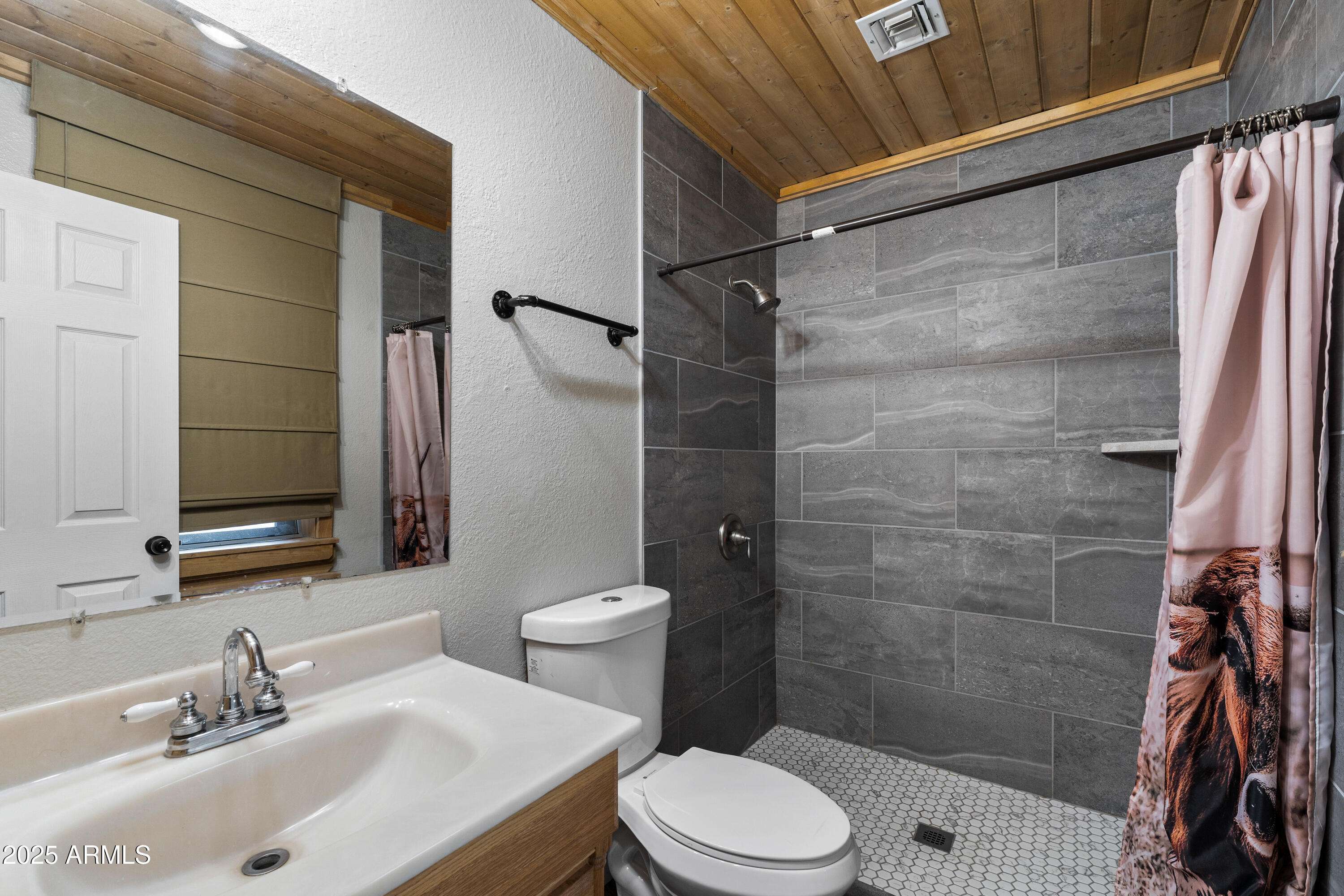 1011 N Vista Road Property Photo 20