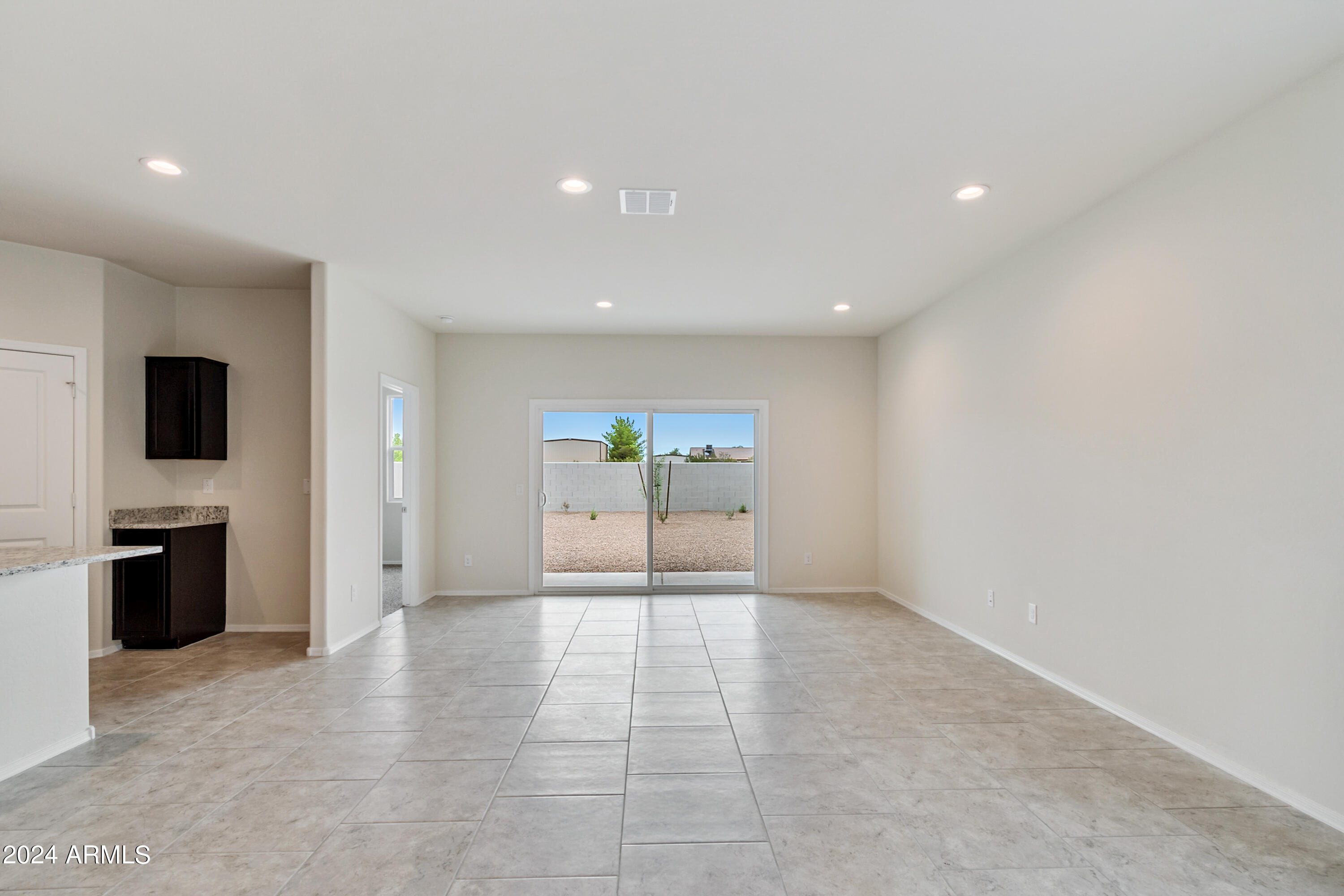 641 W Freedom Street Property Photo 5