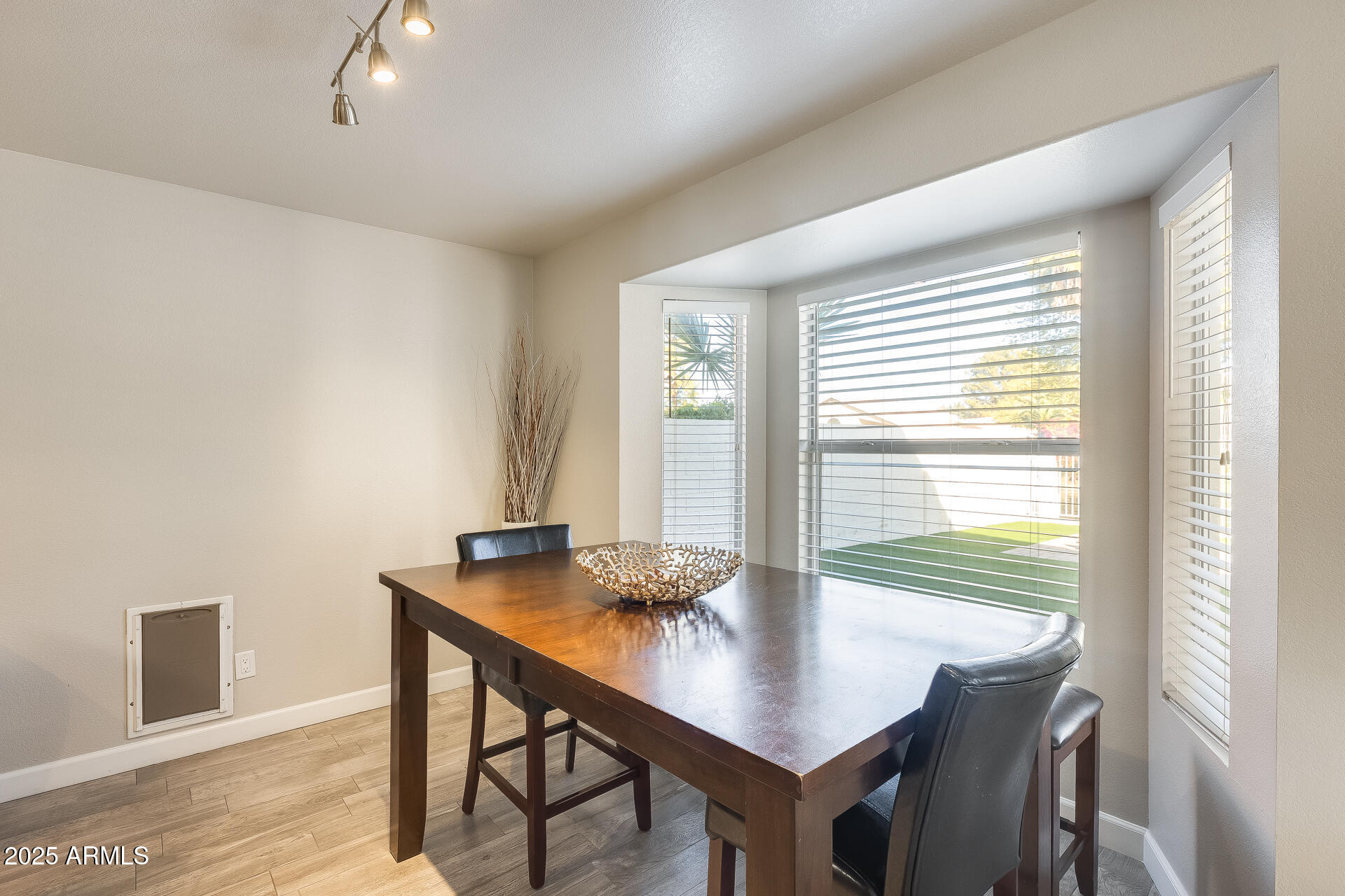 1610 W Maplewood Street Property Photo 20