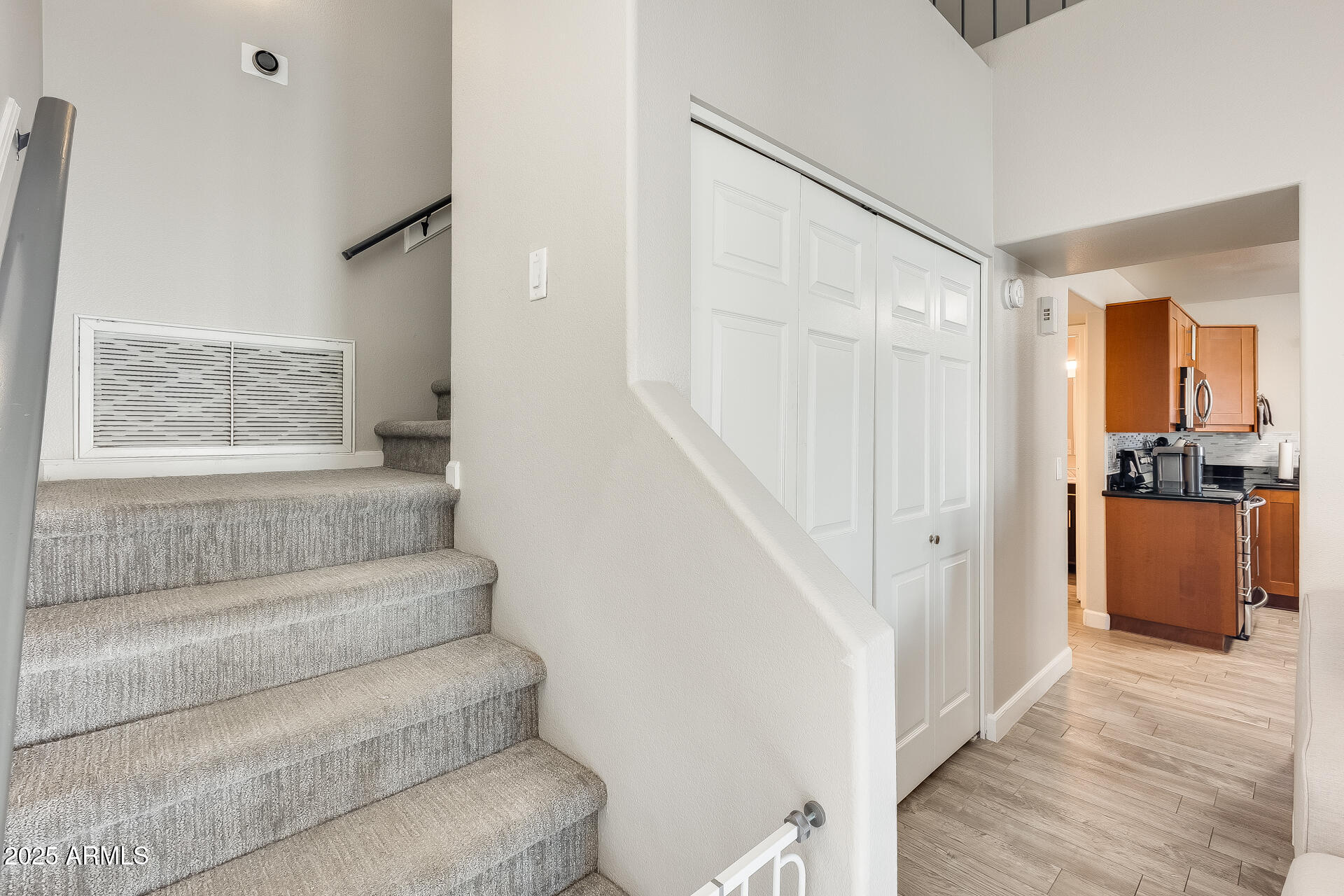 1610 W Maplewood Street Property Photo 22
