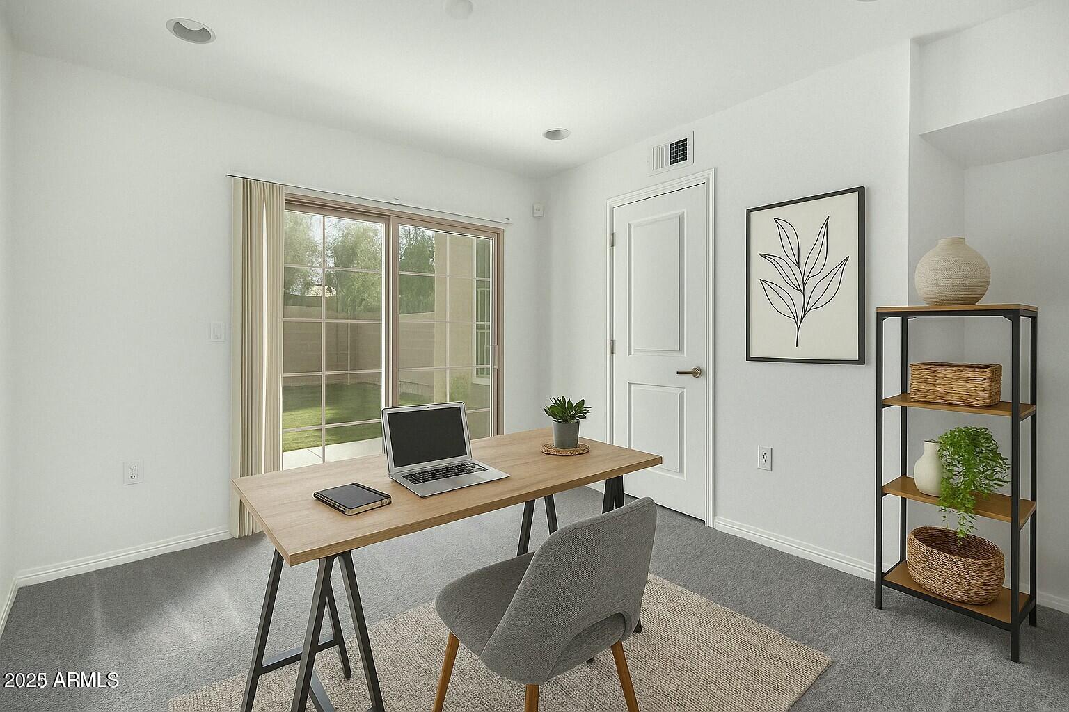 421 W 6th Street Property Photo 16