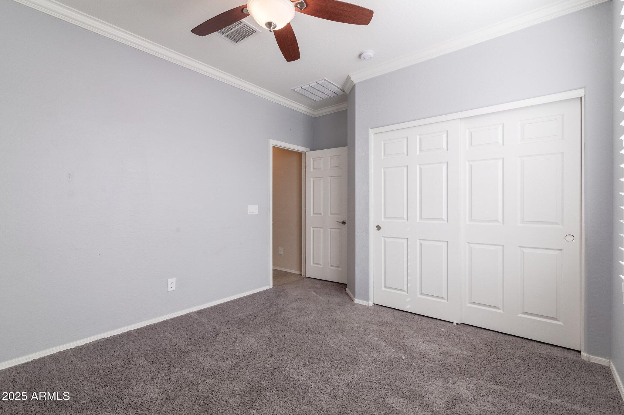 2702 E Saddlebrook Road Property Photo 18