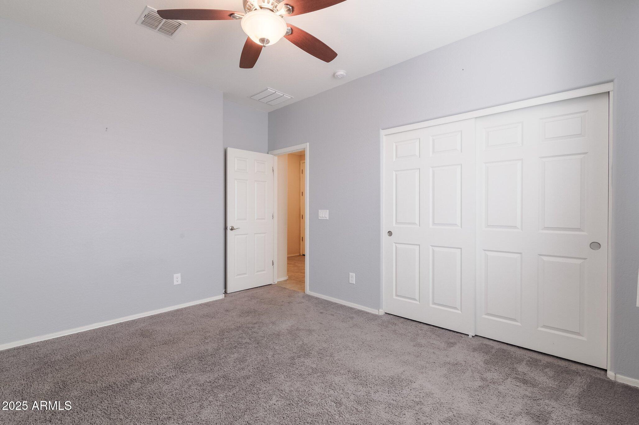 2702 E Saddlebrook Road Property Photo 21