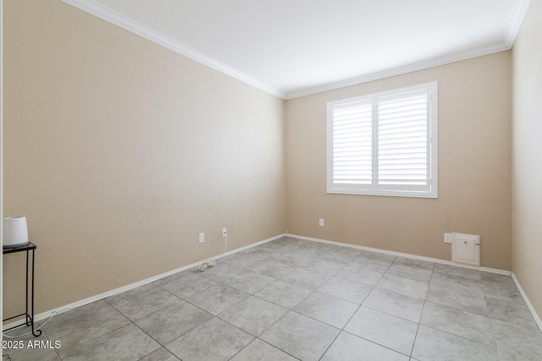2702 E Saddlebrook Road Property Photo 22