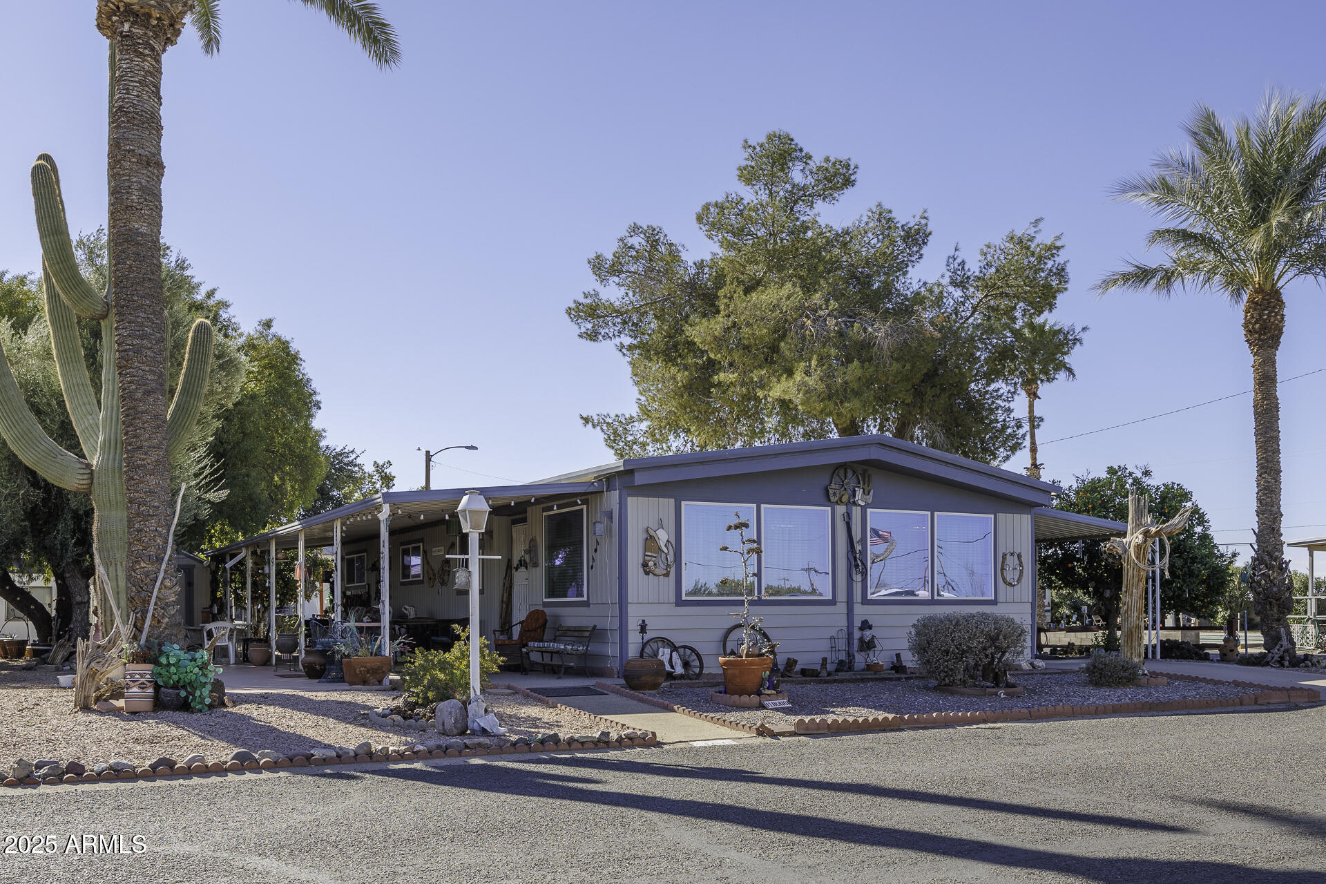 1925 S Arizona Boulevard Property Photo 2