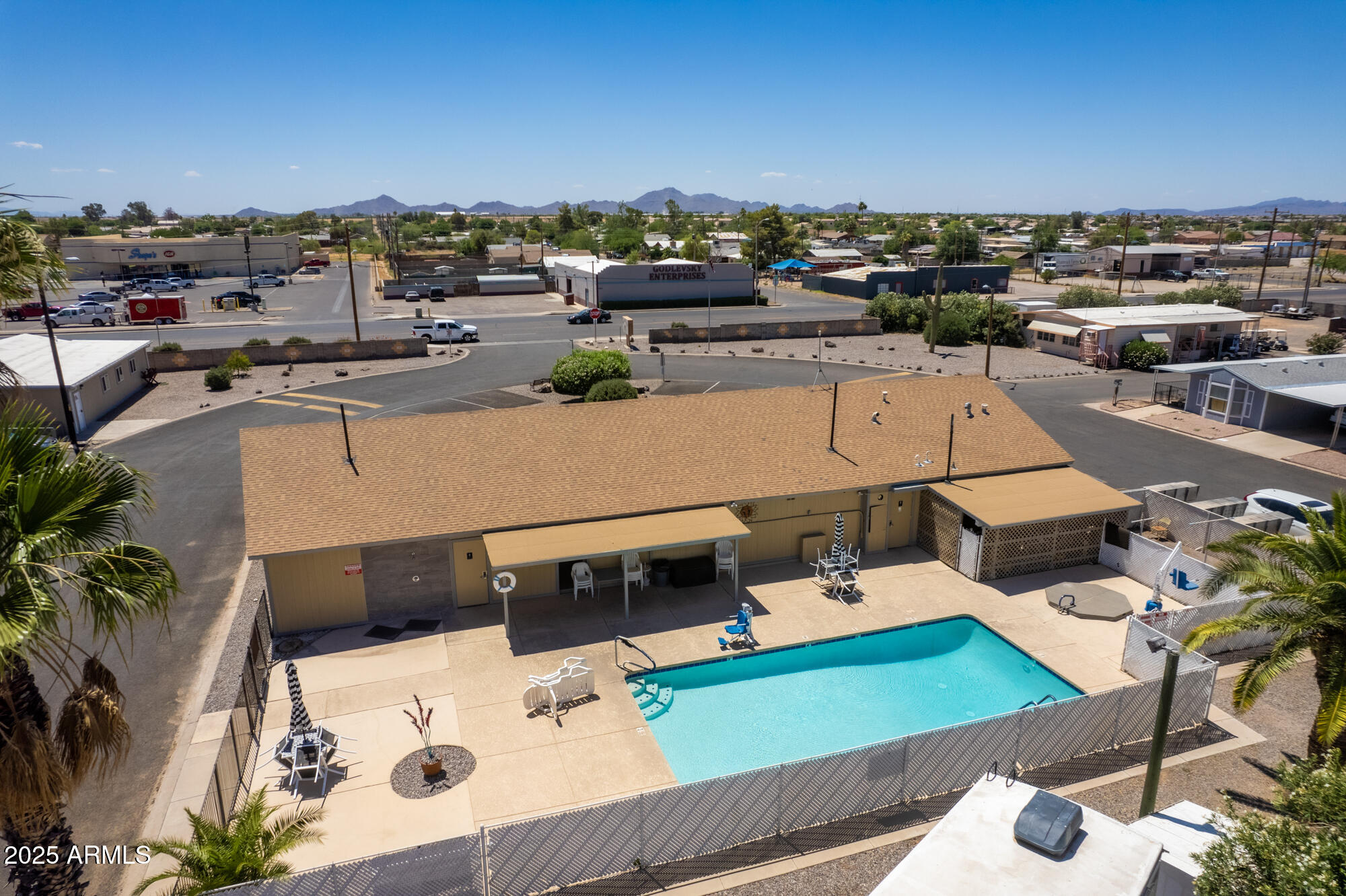 1925 S Arizona Boulevard Property Photo 38