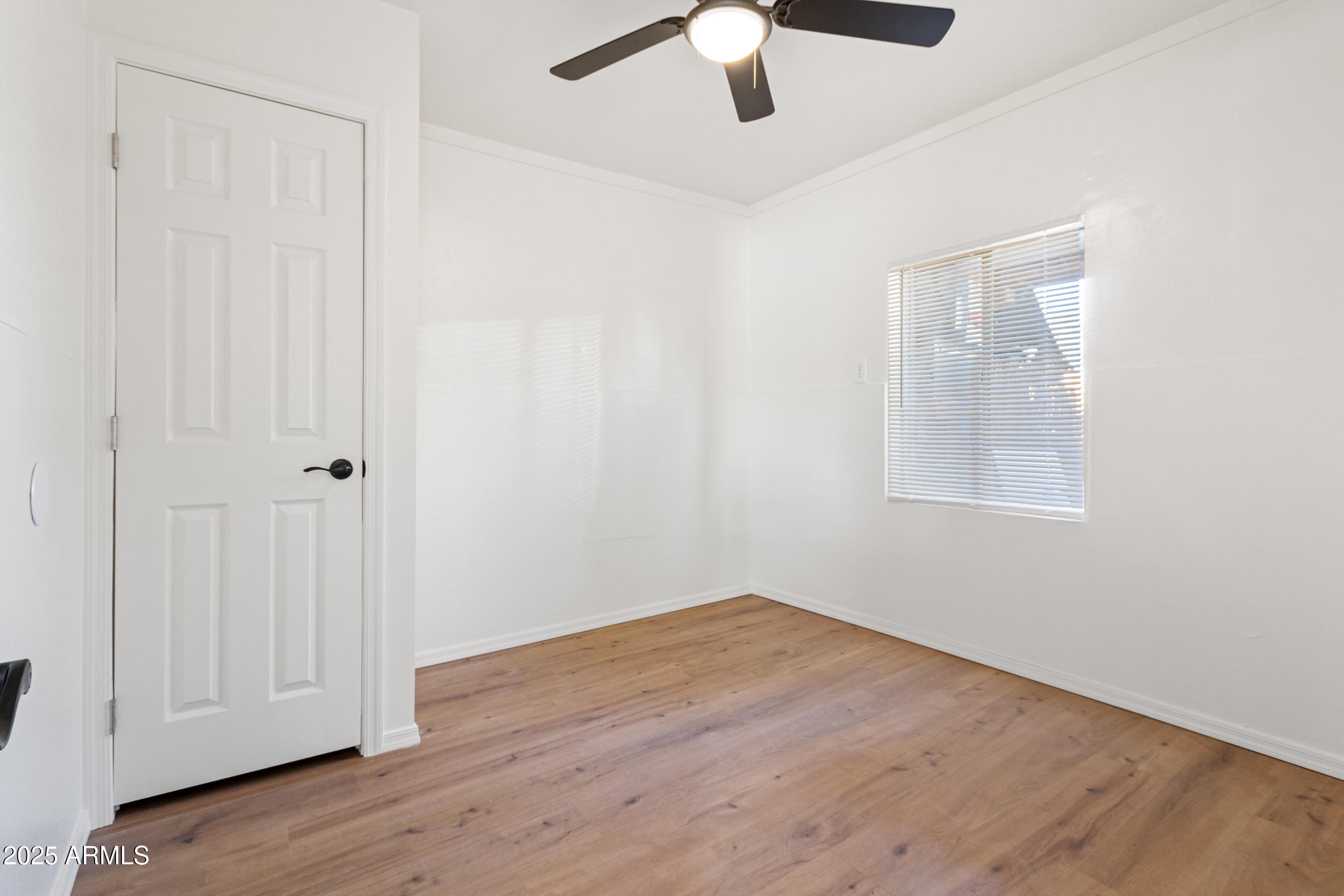 210 E Illini Street Property Photo 12
