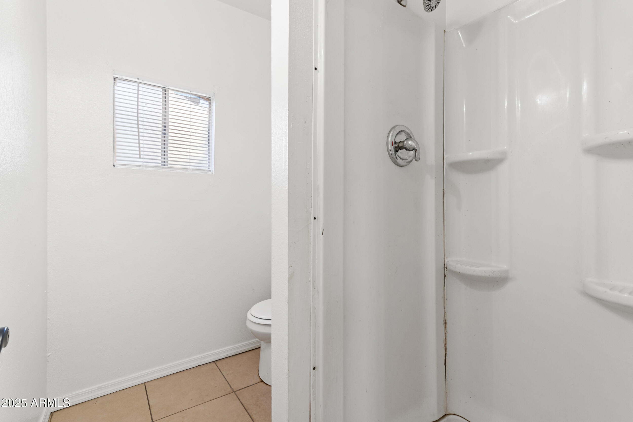 210 E Illini Street Property Photo 14