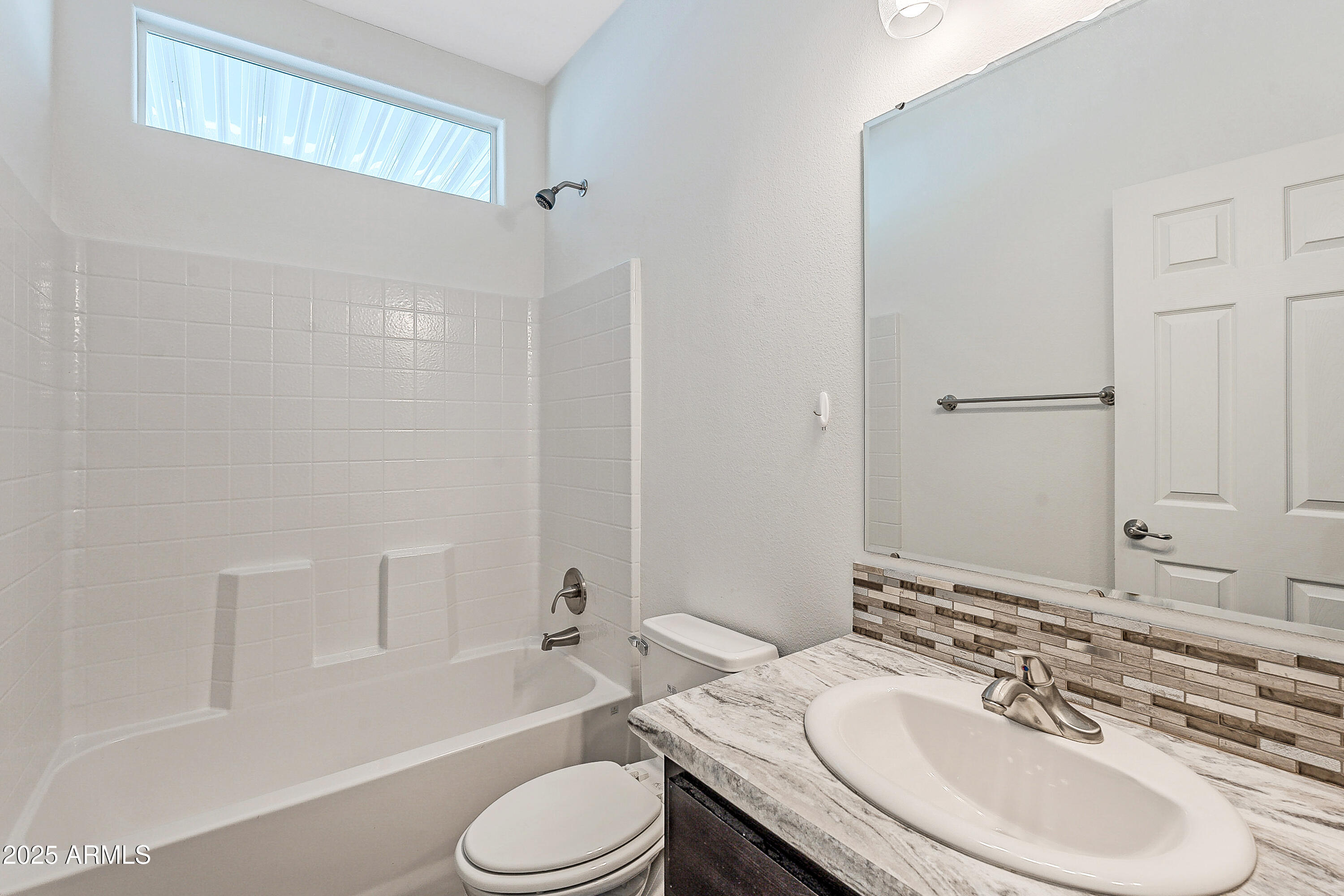 312 E O'neil Drive Property Photo 13