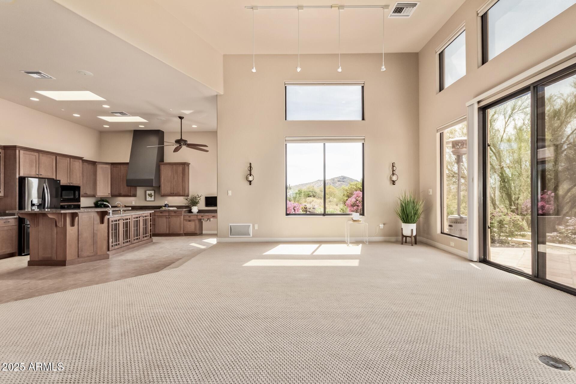 13503 E Summit Drive Property Photo 13