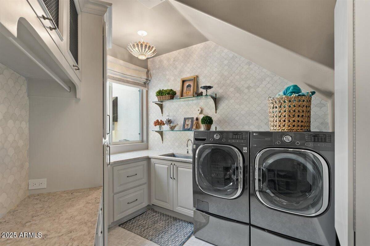 1519 E Treasure Cove Drive Property Photo 70