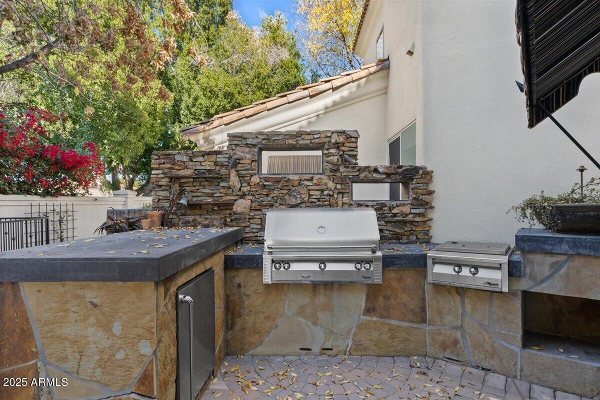 1519 E Treasure Cove Drive Property Photo 75