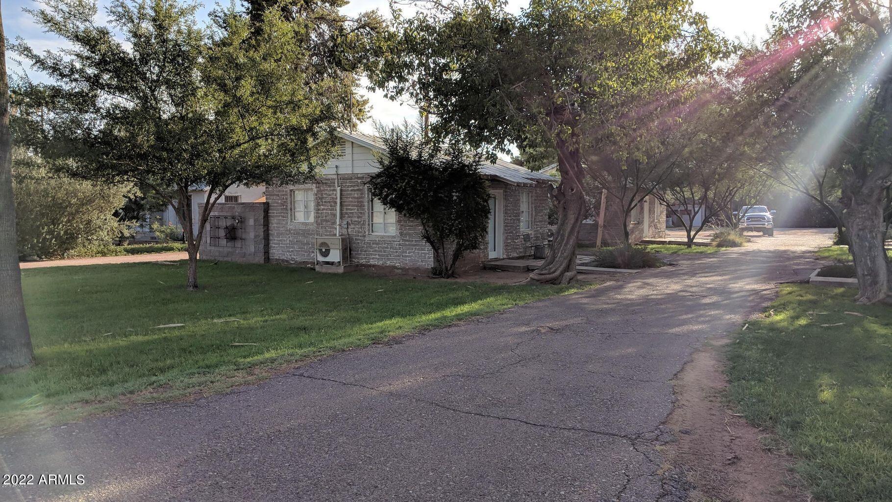 4446 N Longview Avenue Property Photo 3