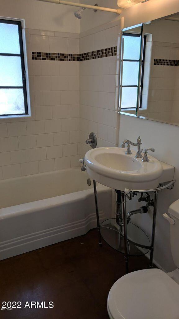 4446 N Longview Avenue Property Photo 15