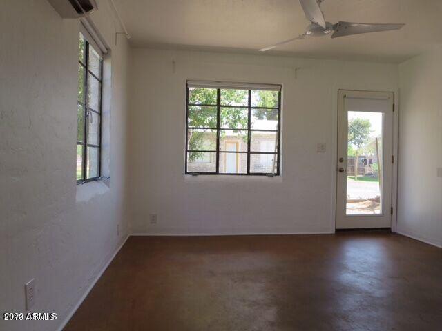 4446 N Longview Avenue Property Photo 17