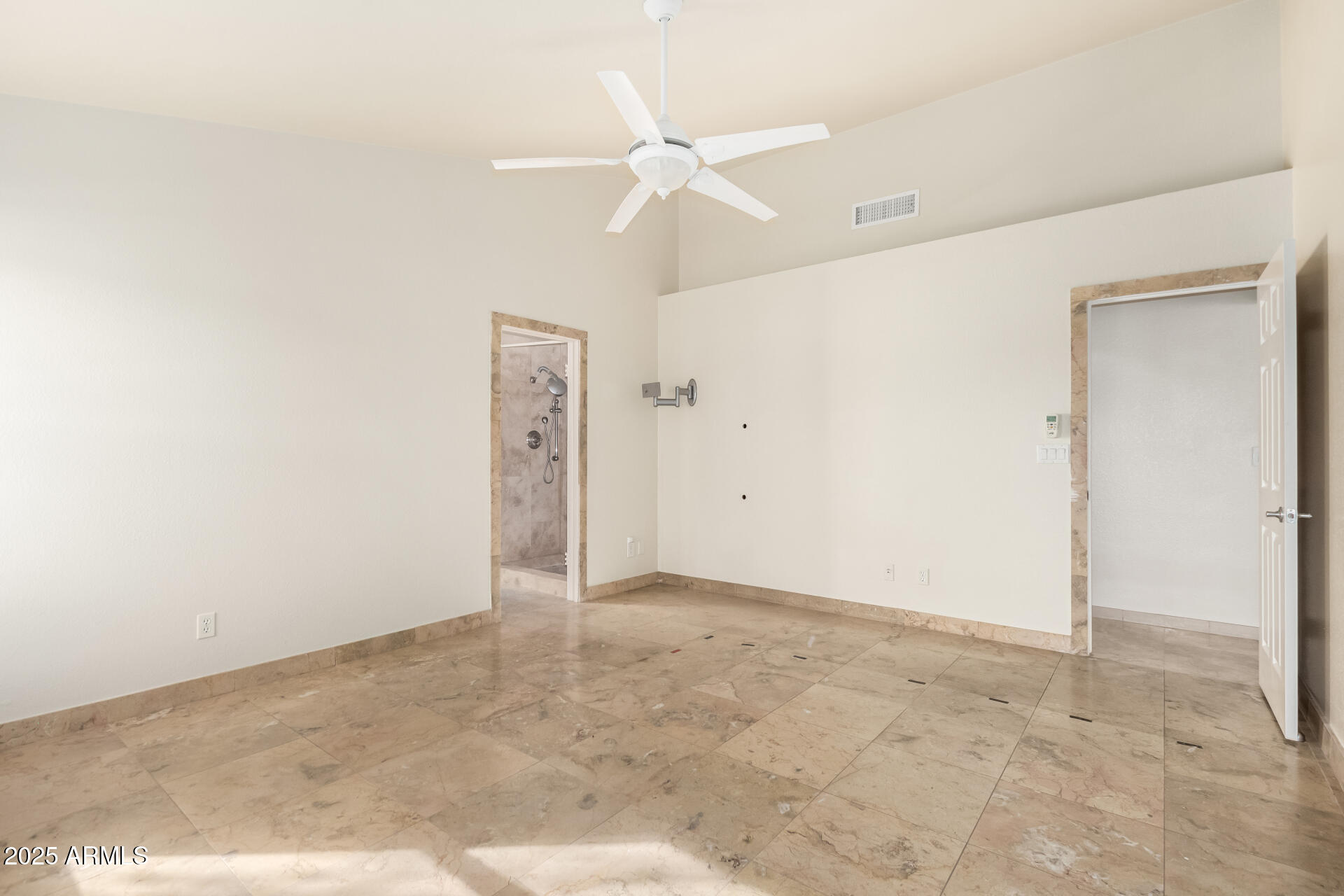 19037 N 73rd Lane Property Photo 15