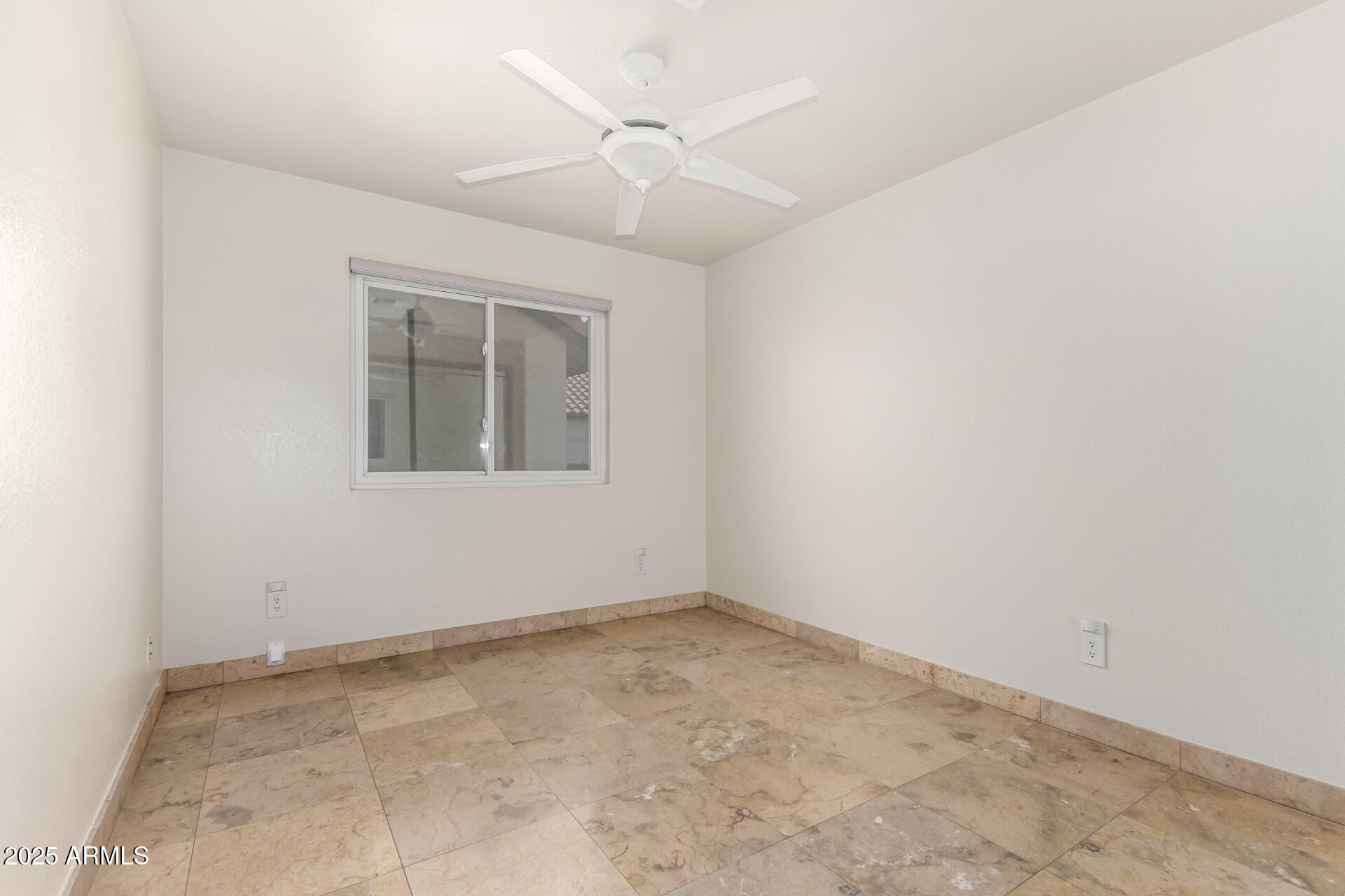 19037 N 73rd Lane Property Photo 22