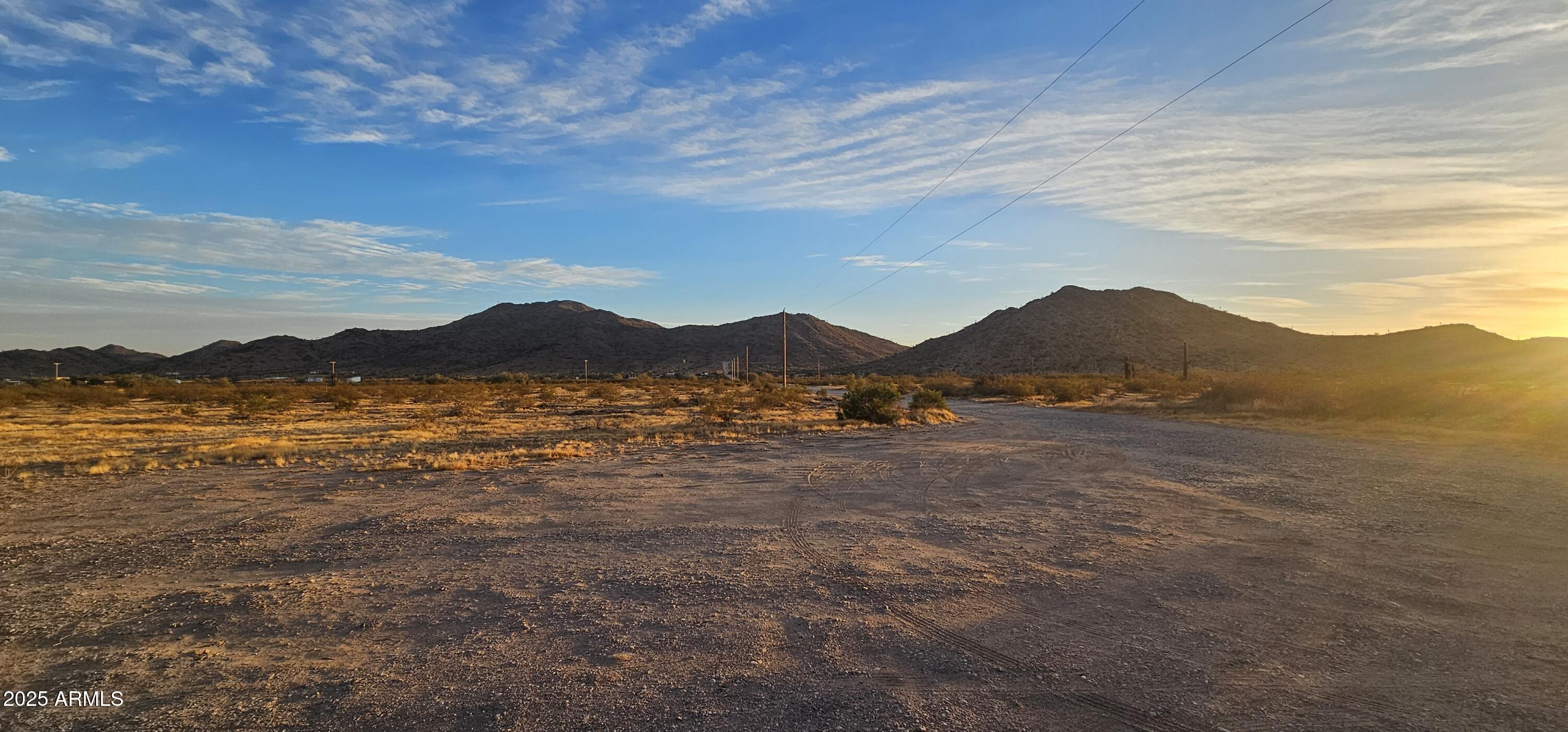 11091 N Garduno Road Property Photo 4