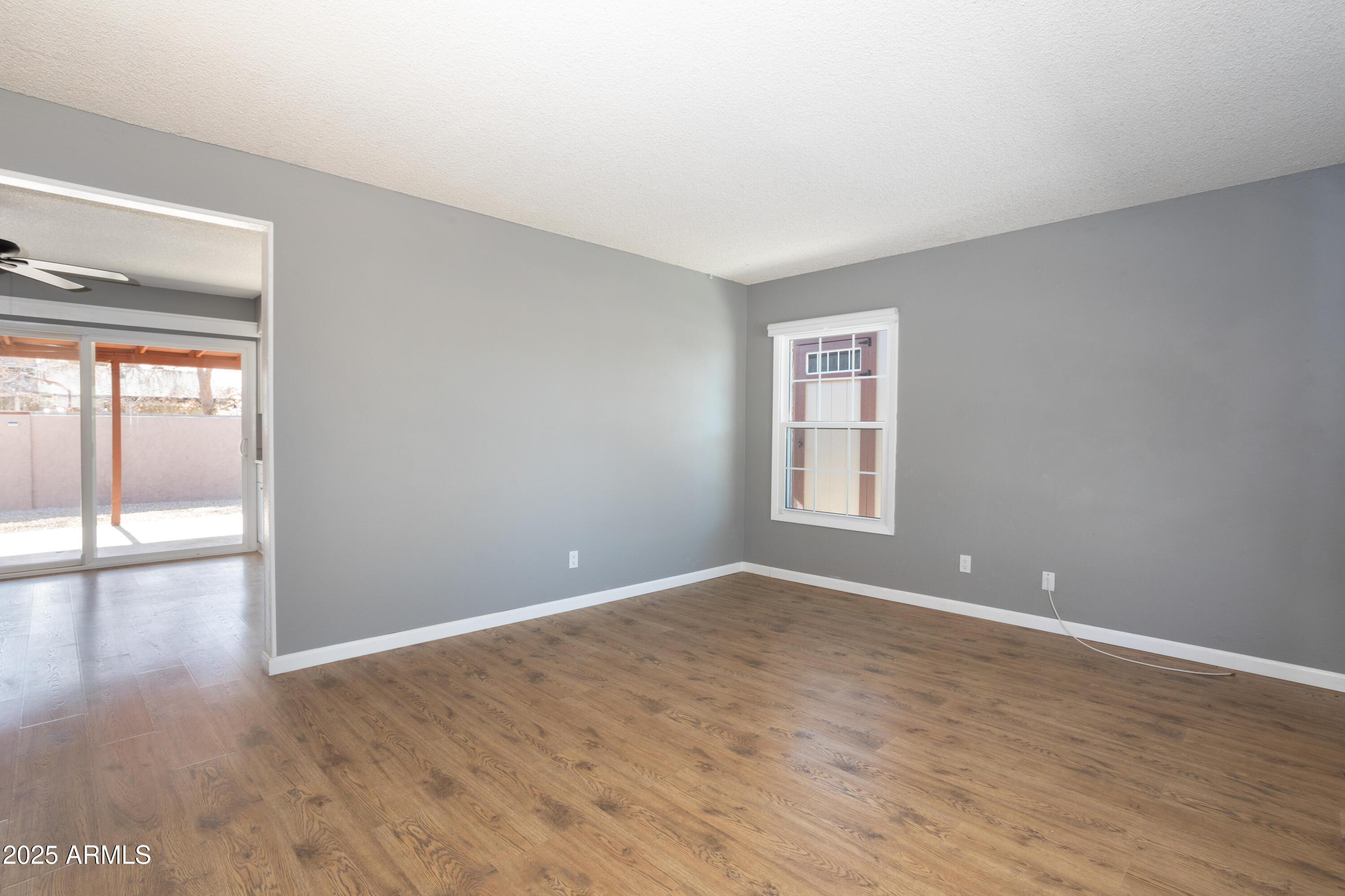 2949 E Willow Avenue Property Photo 6