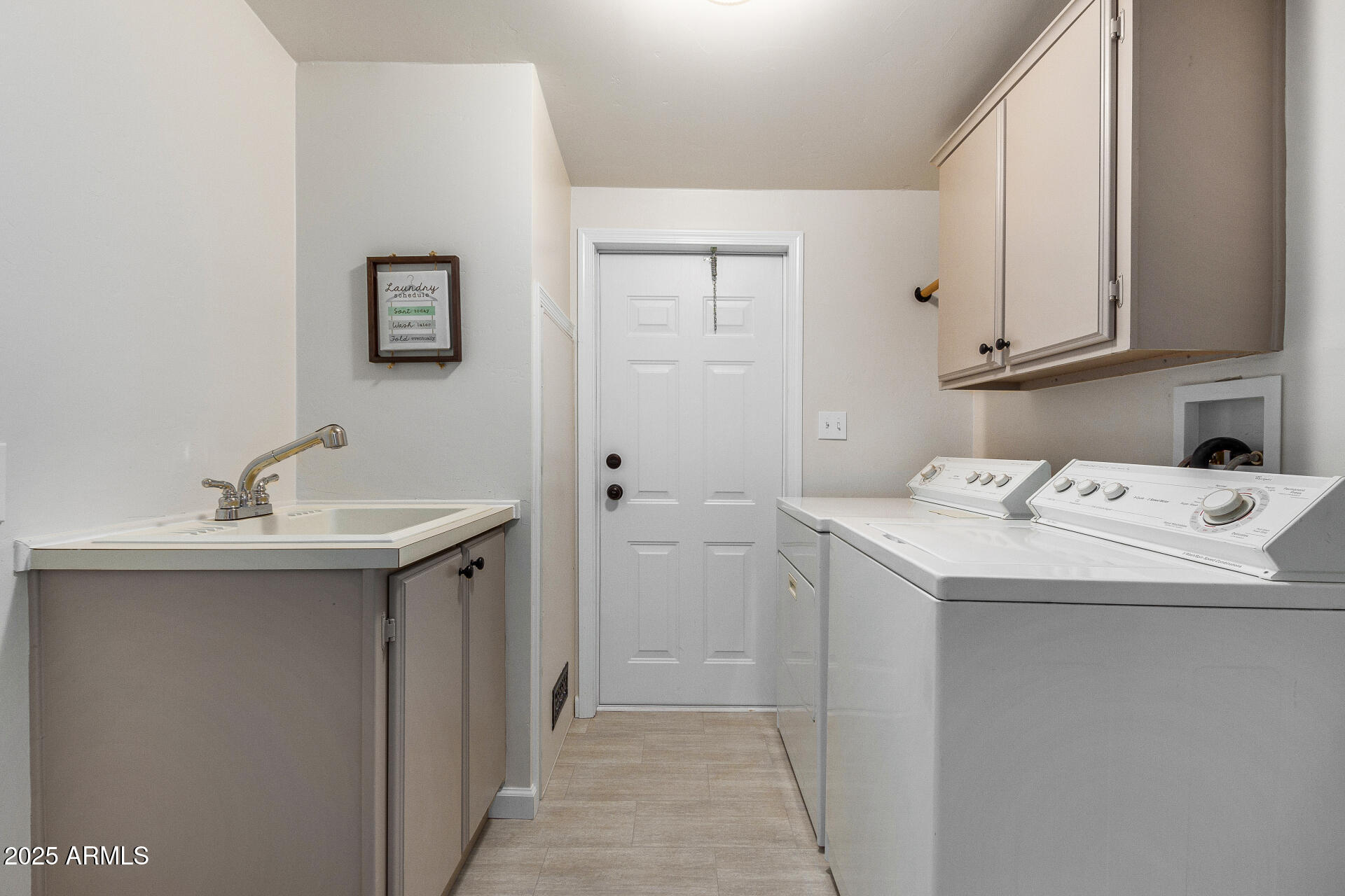 3400 S Ironwood Drive Property Photo 15