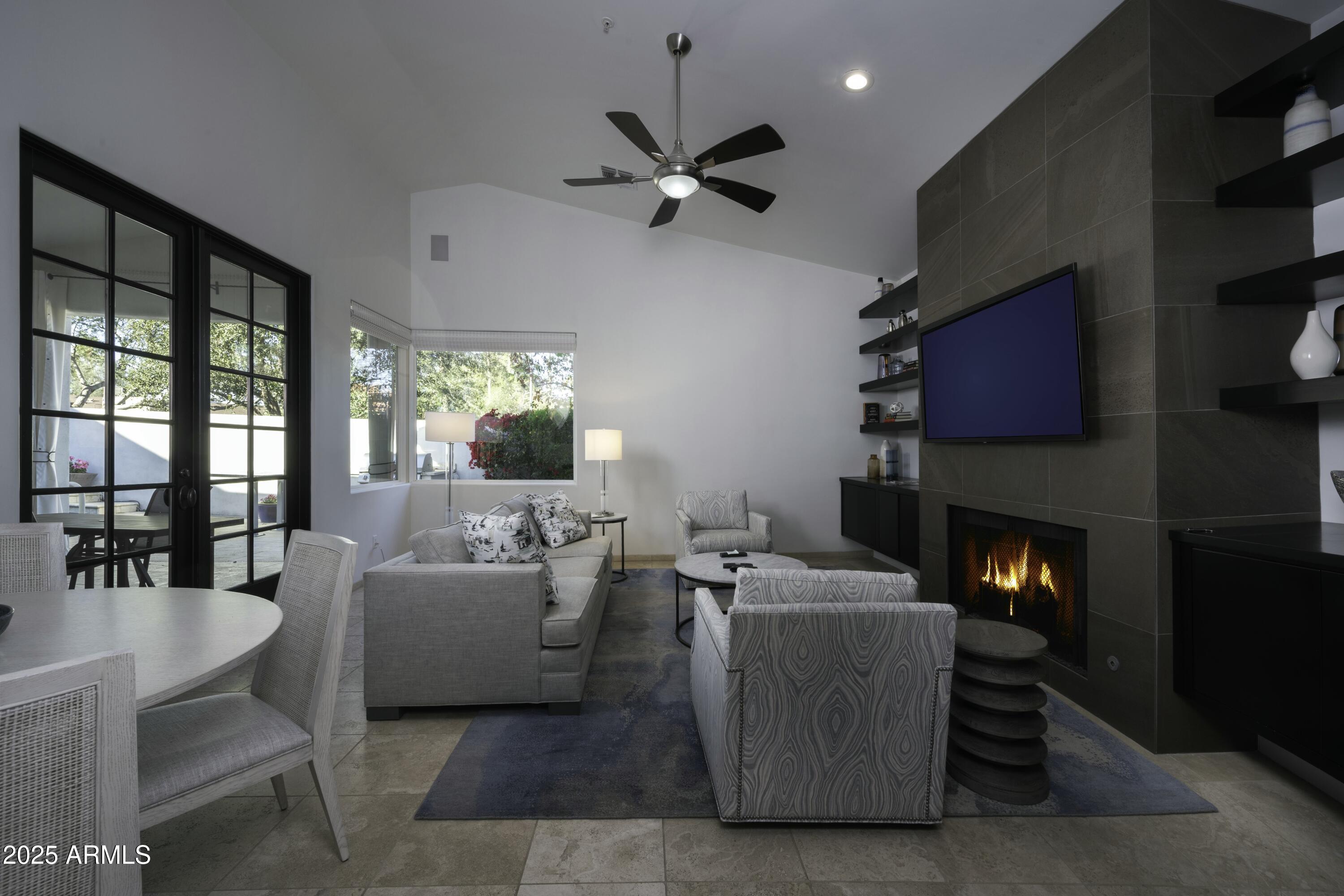 10040 N 78th Place Property Photo 13