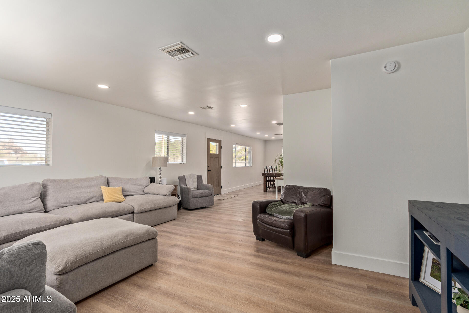 521 E Lehi Road Property Photo 4