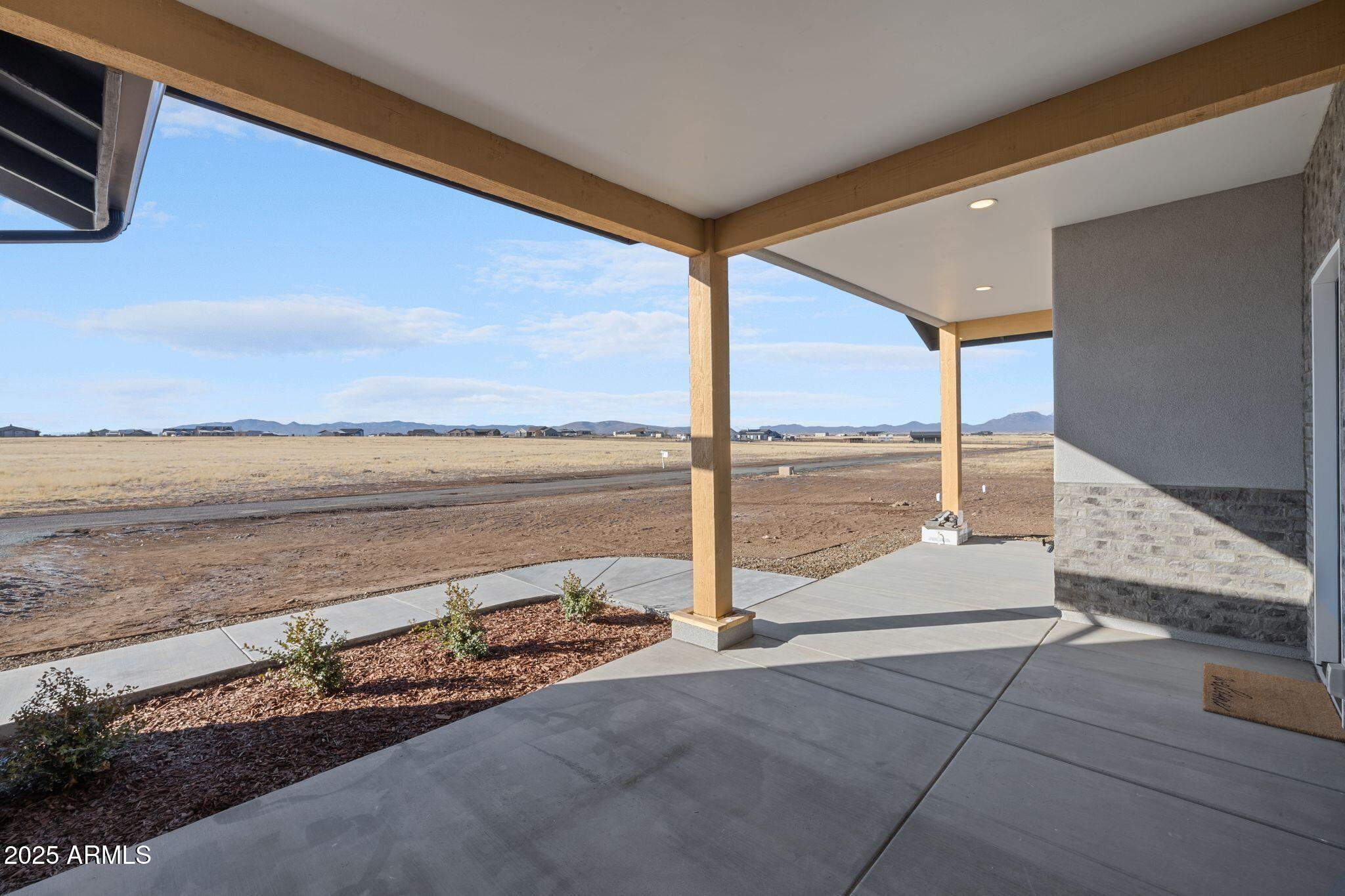 9876 E Pronghorn Lane Property Photo 4