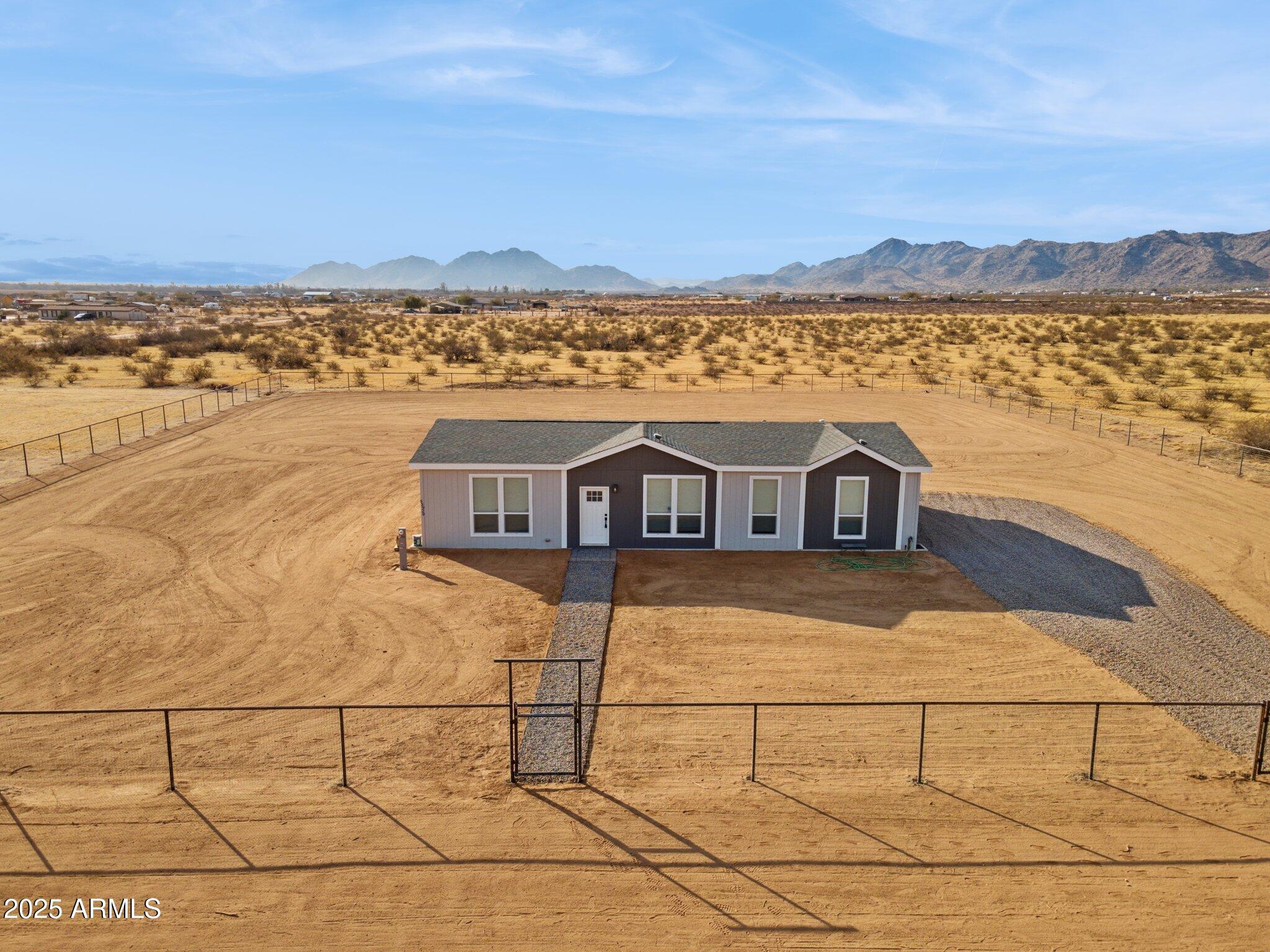 53929 W Bowlin Road Property Photo 1