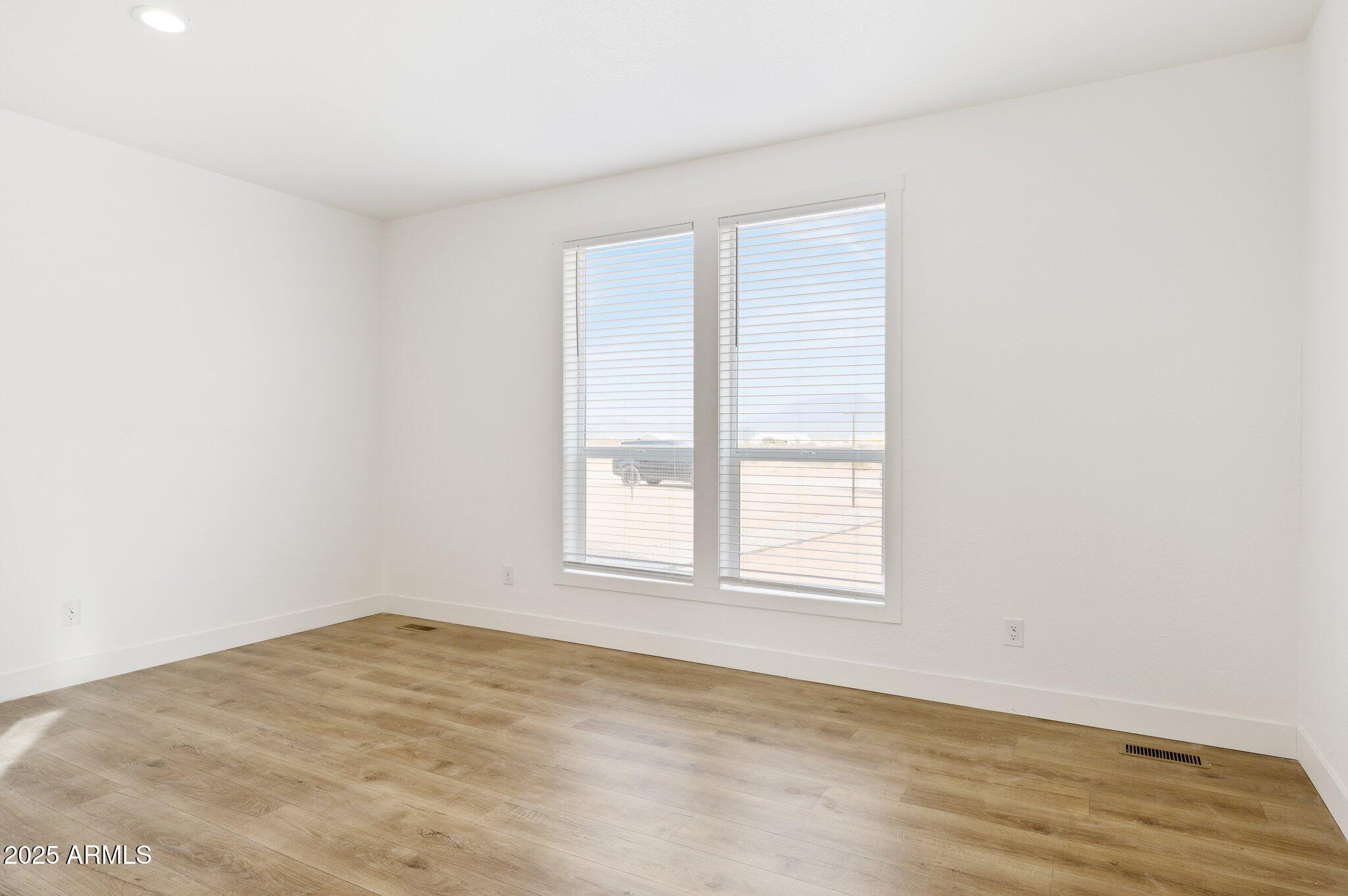53929 W Bowlin Road Property Photo 18