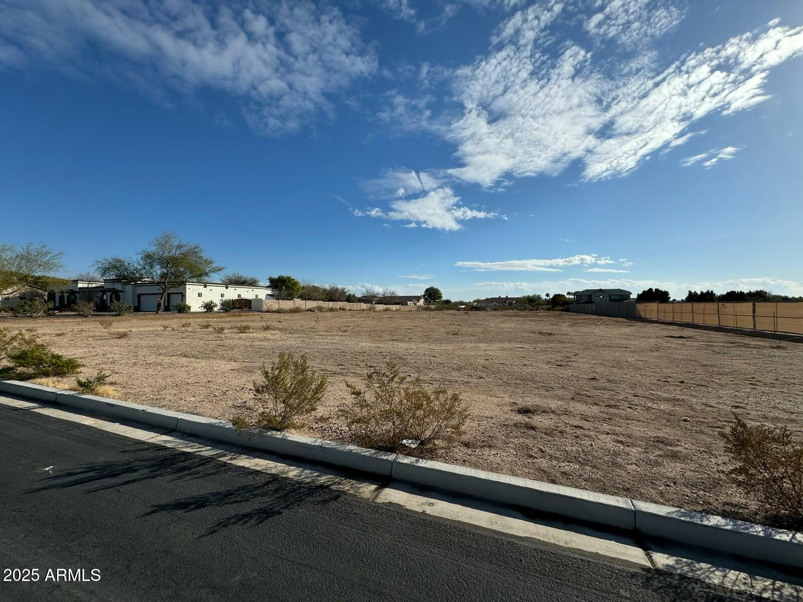6911 W Mariposa Grande Lane Property Photo