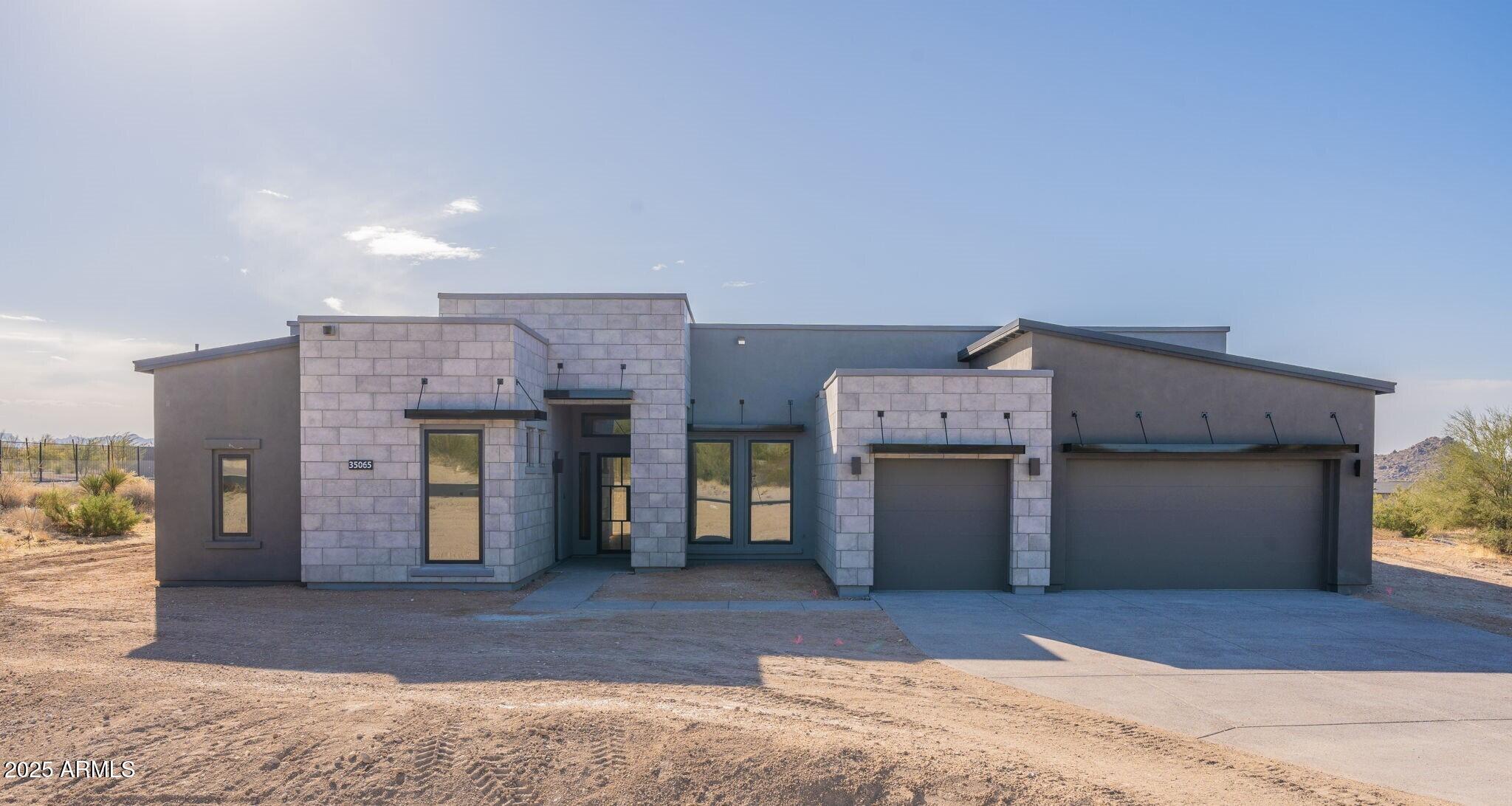 35065 N 83rd Place Property Photo 1