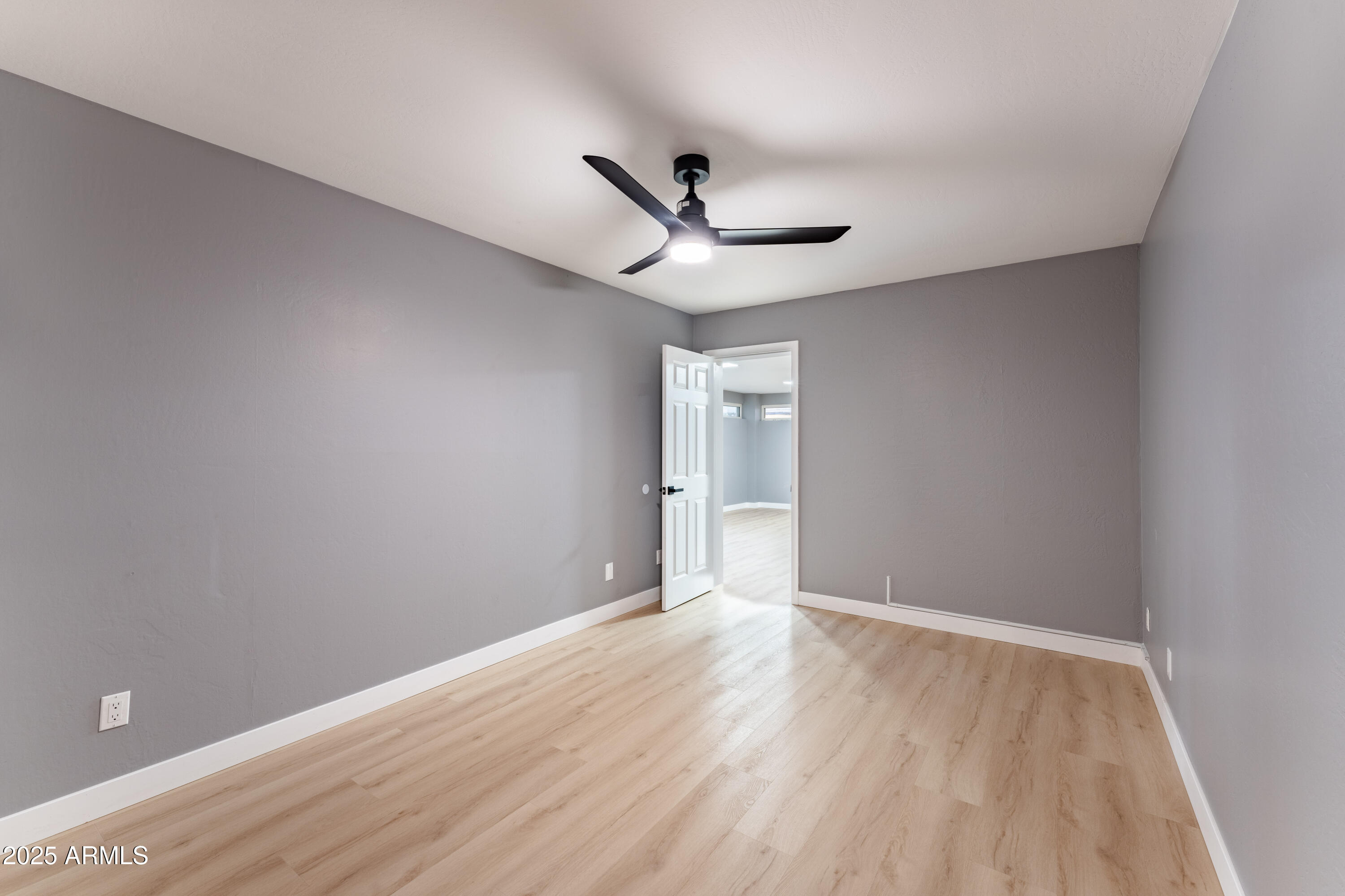 1743 W Butler Drive Property Photo 8