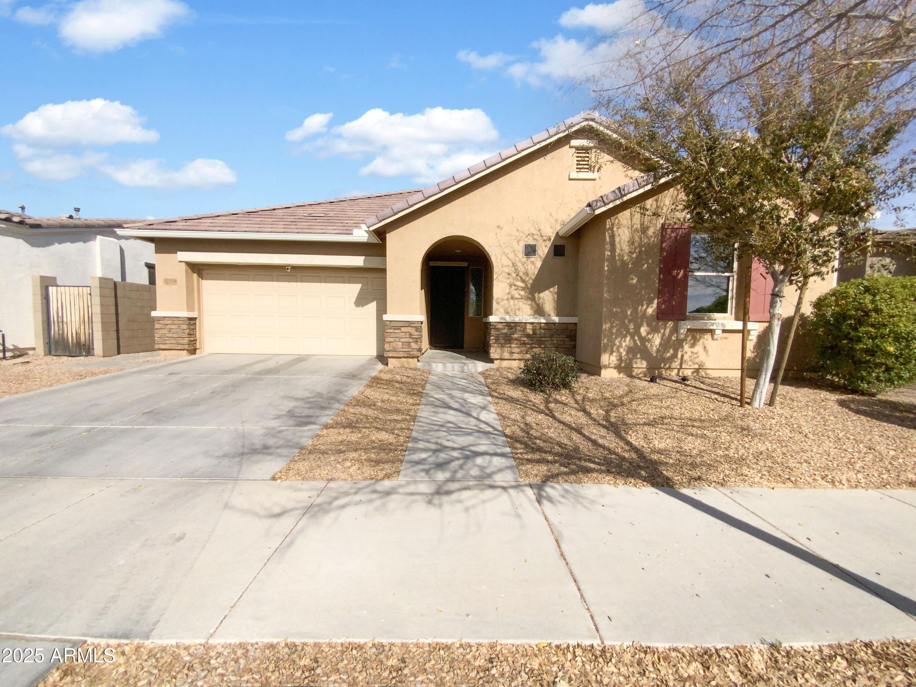 22794 E Via Las Brisas Property Photo 1