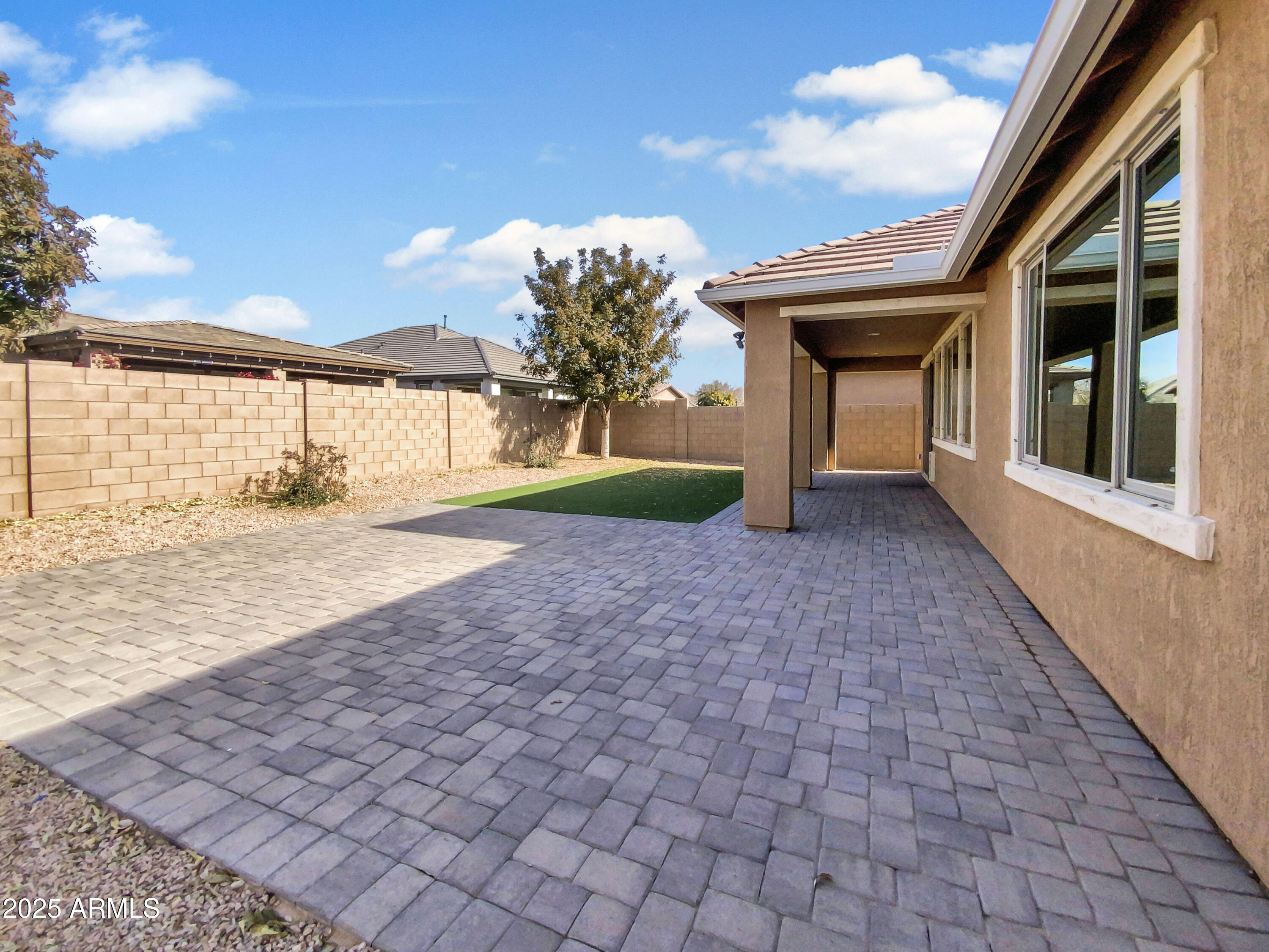 22794 E Via Las Brisas Property Photo 8