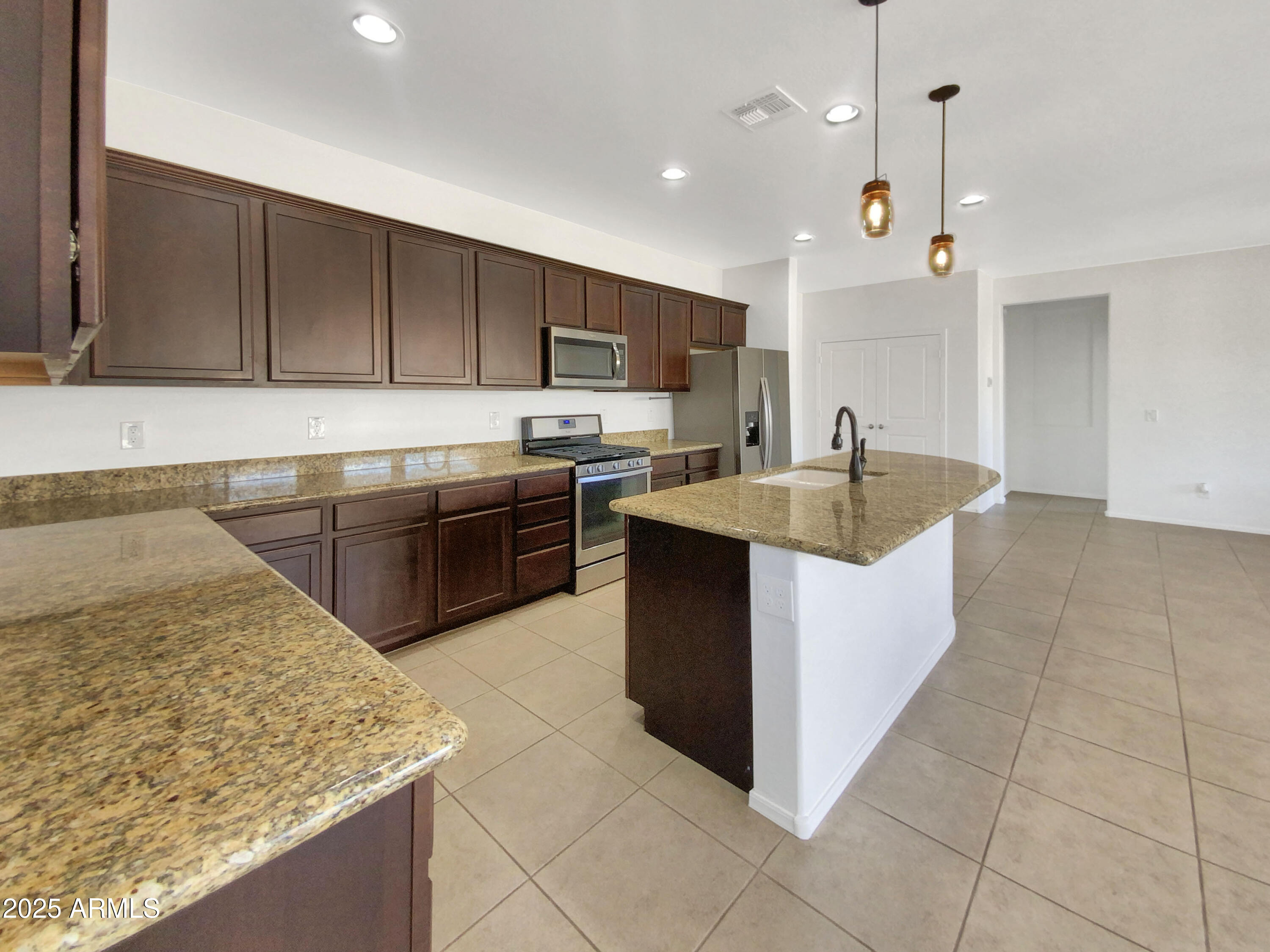 22794 E Via Las Brisas Property Photo 11