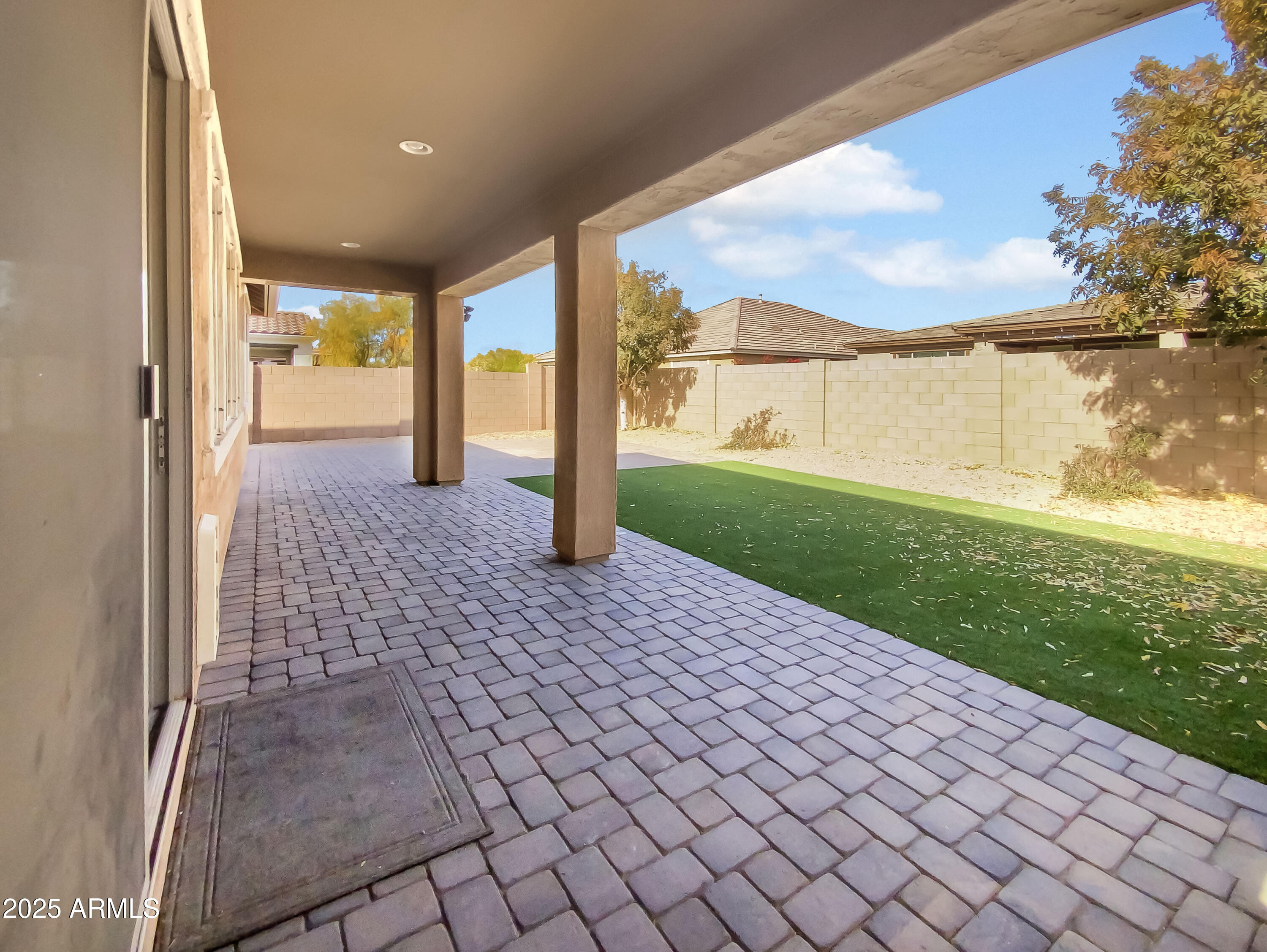 22794 E Via Las Brisas Property Photo 17