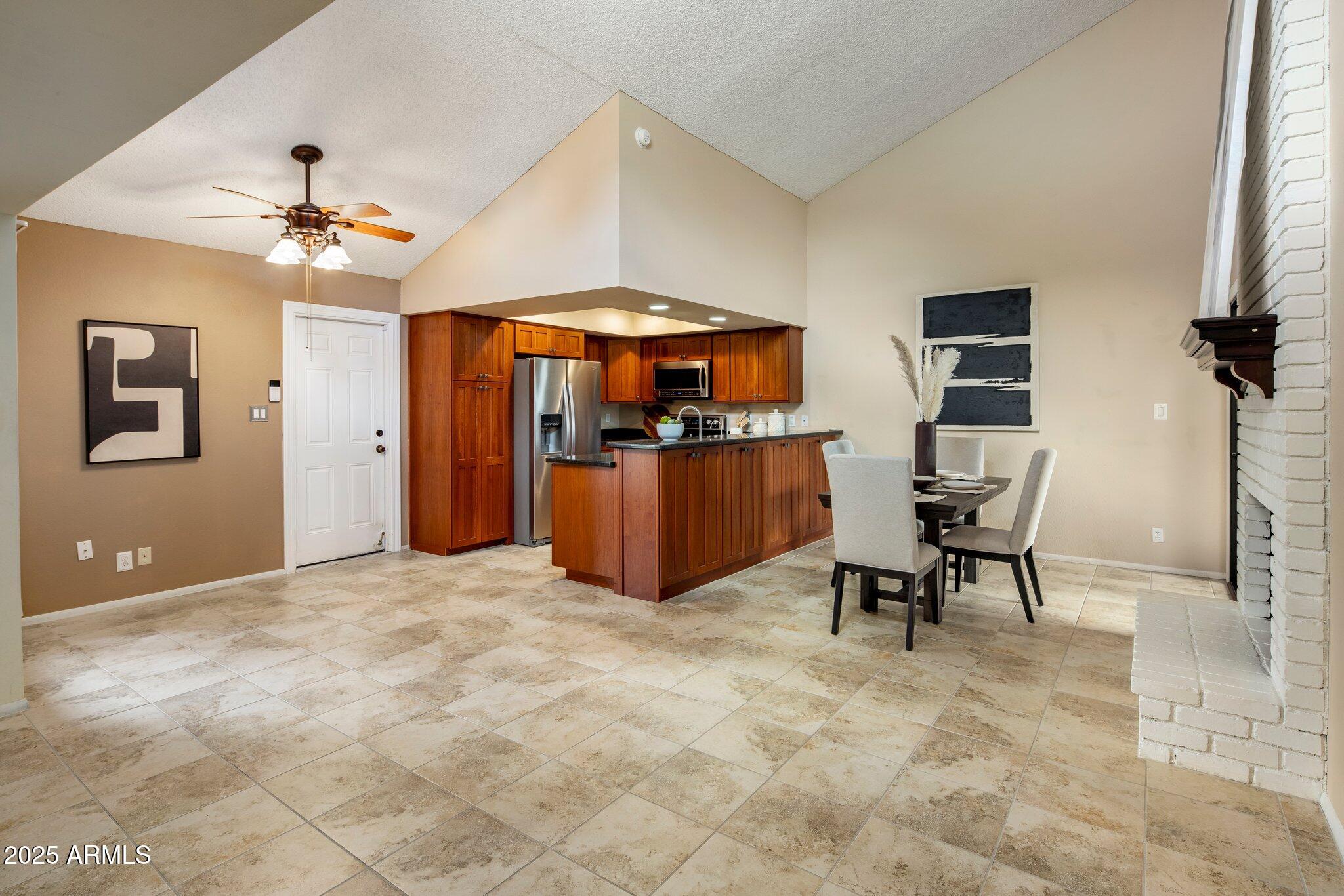 9443 E Riviera Drive Property Photo 7