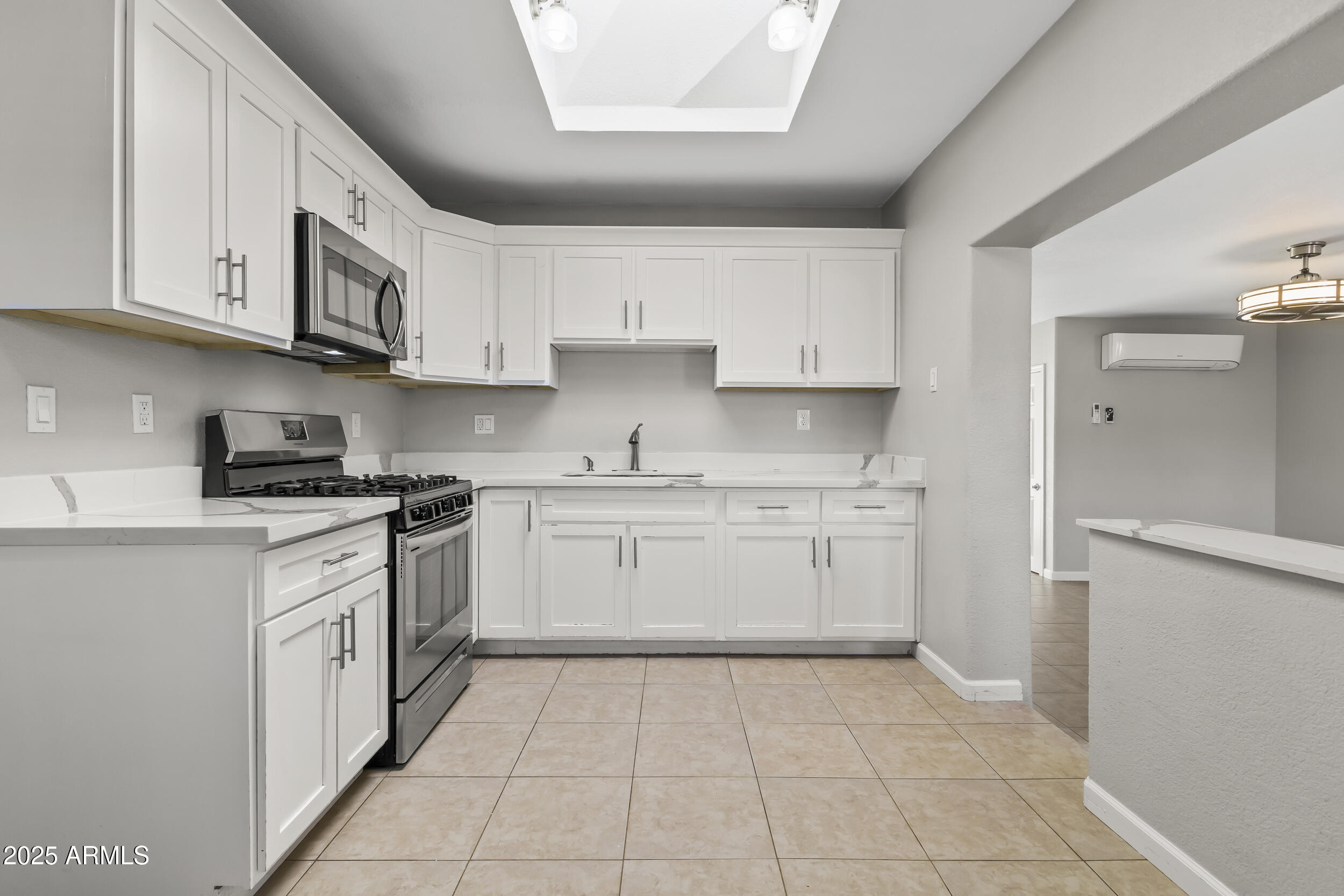 1423 E Cholla Street Property Photo 7