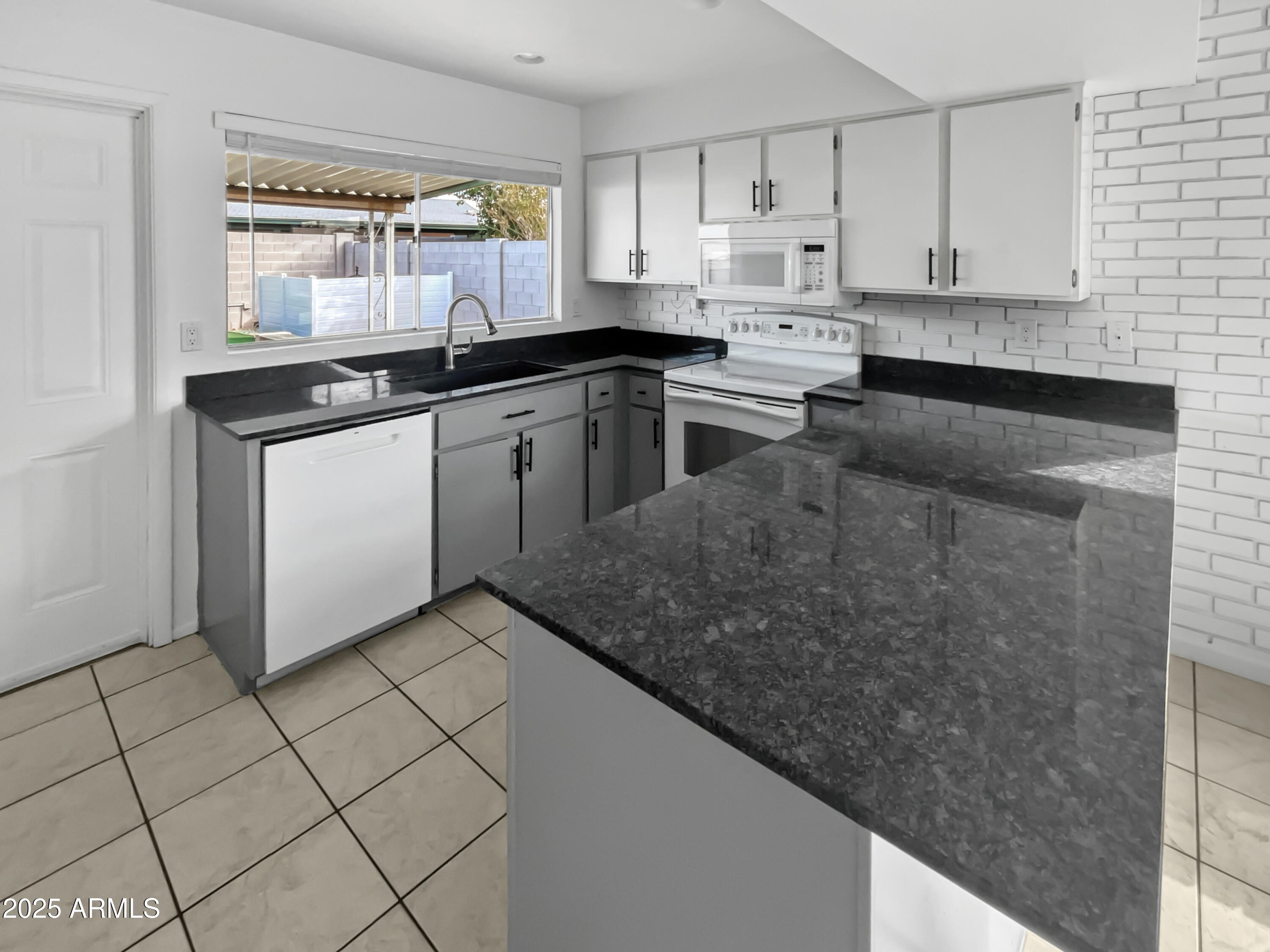 3005 S Pennington Property Photo 17
