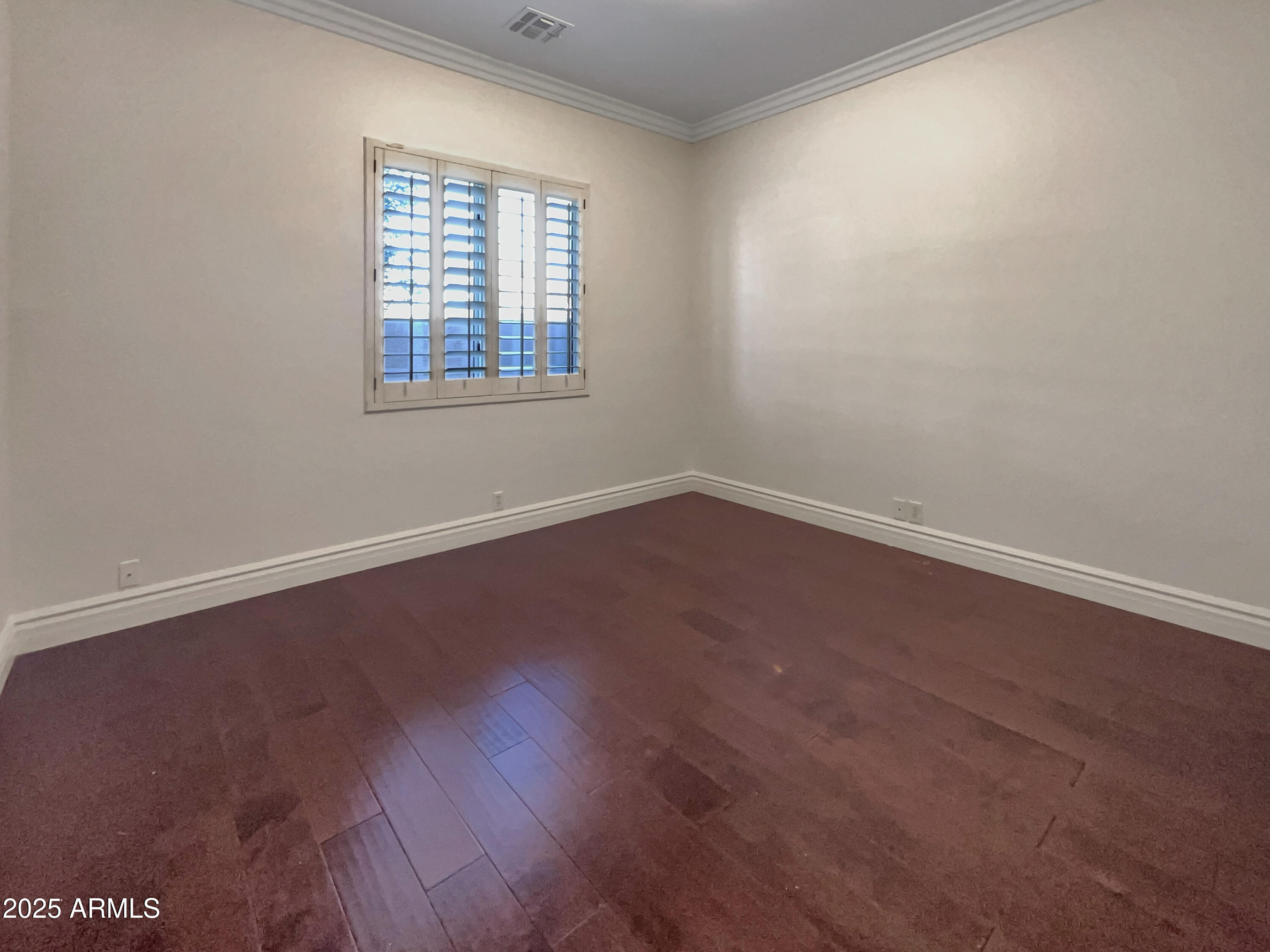 741 N Tower Place Property Photo 5