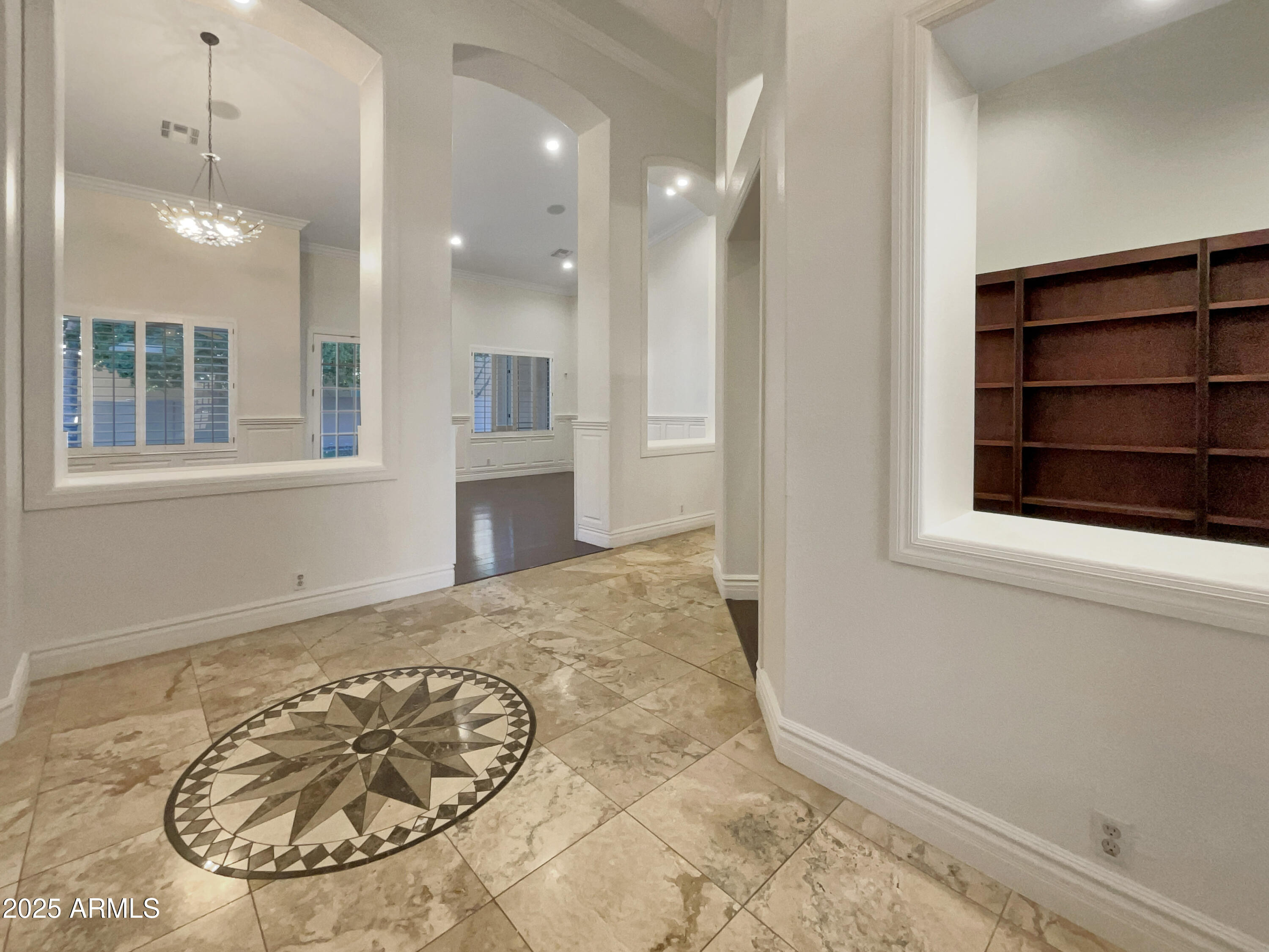 741 N Tower Place Property Photo 11
